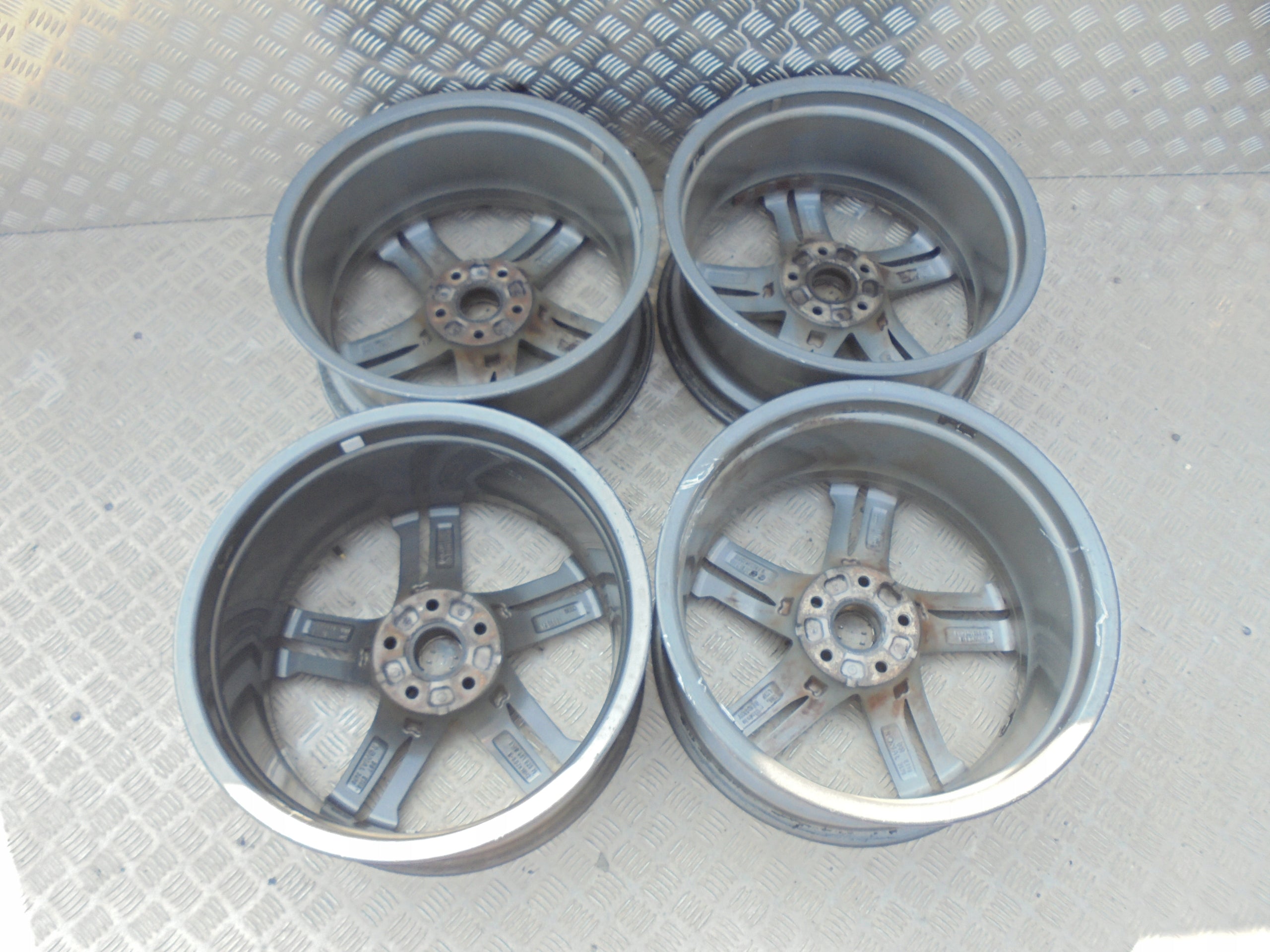 Alu Felge Audi A4 Aluminum rim 18 Zoll 8.0J 5x112 40ET