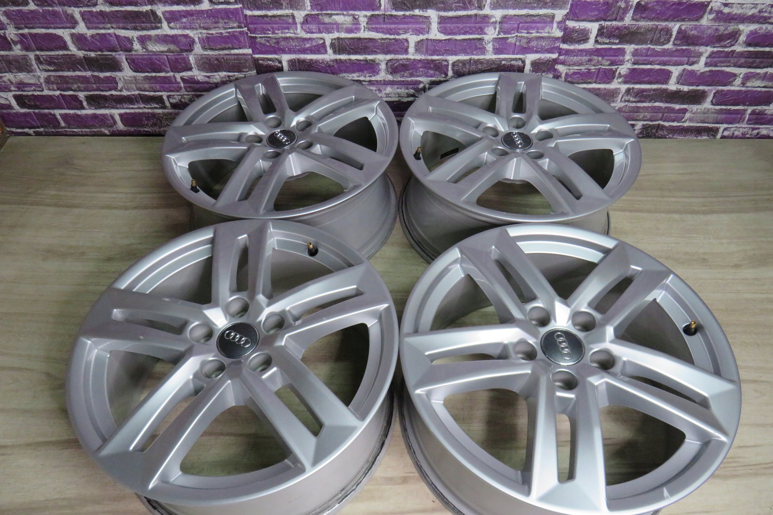 Alu Felge Audi A4 Aluminum rim 17 Zoll 7.0J 5x112 42ET