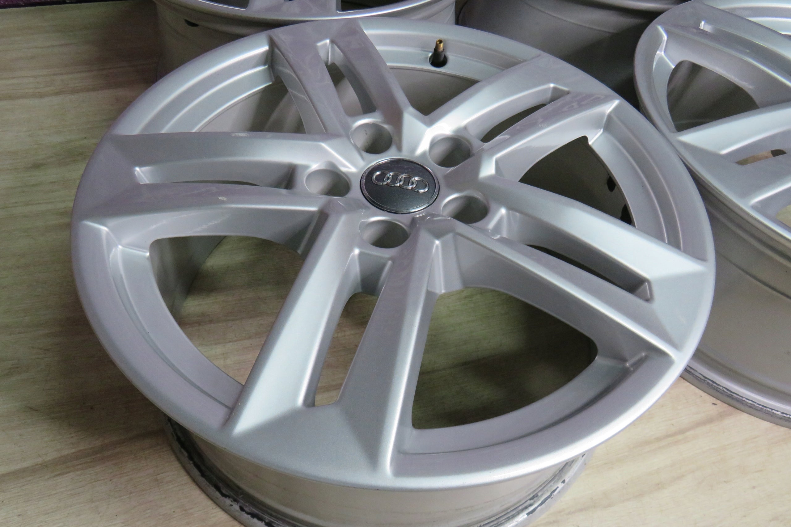 Alu Felge Audi A4 Aluminum rim 17 Zoll 7.0J 5x112 42ET