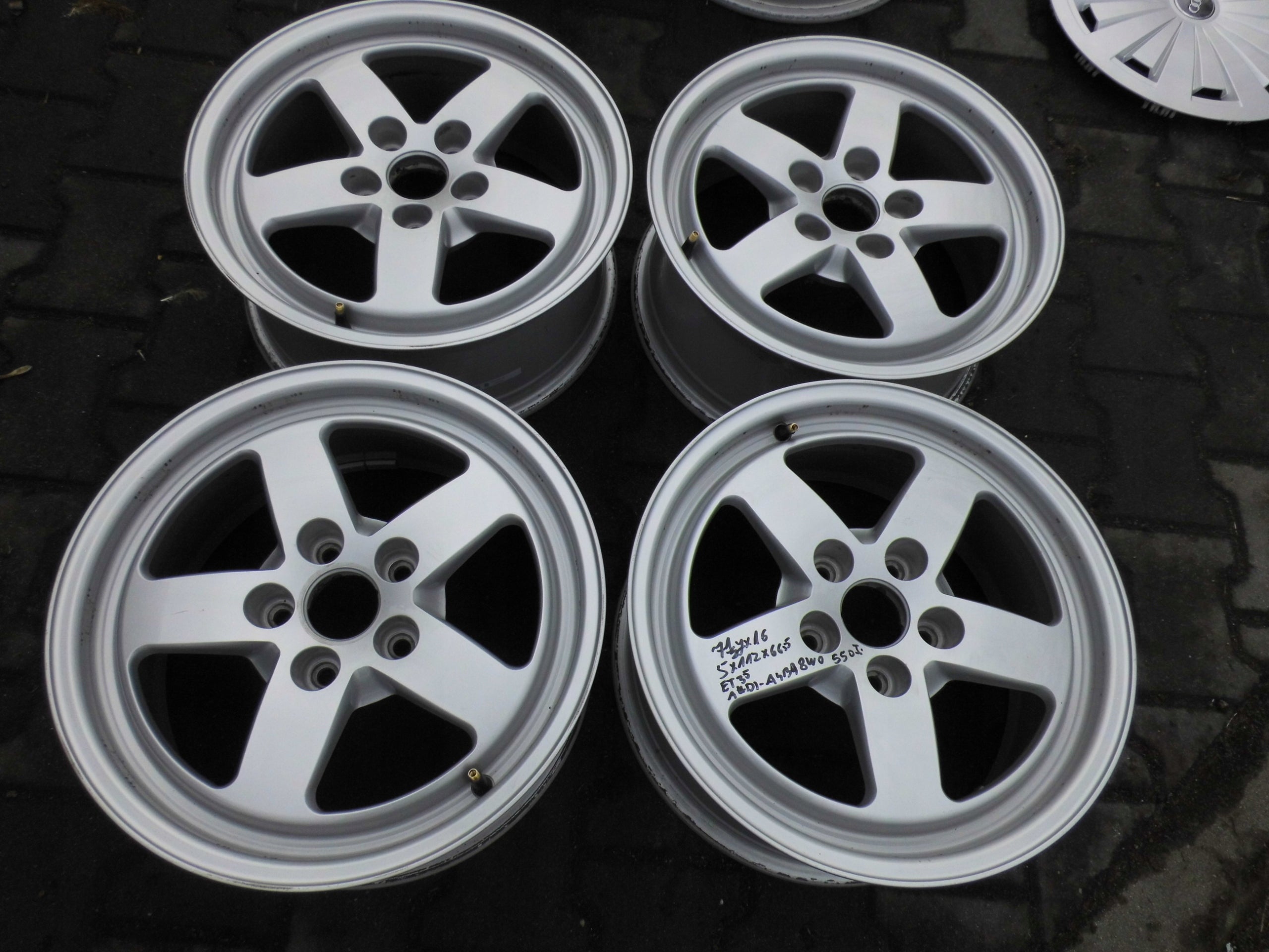 Alu Felge Audi A4 Aluminum rim 16 Zoll 7.5J 5x112 35ET