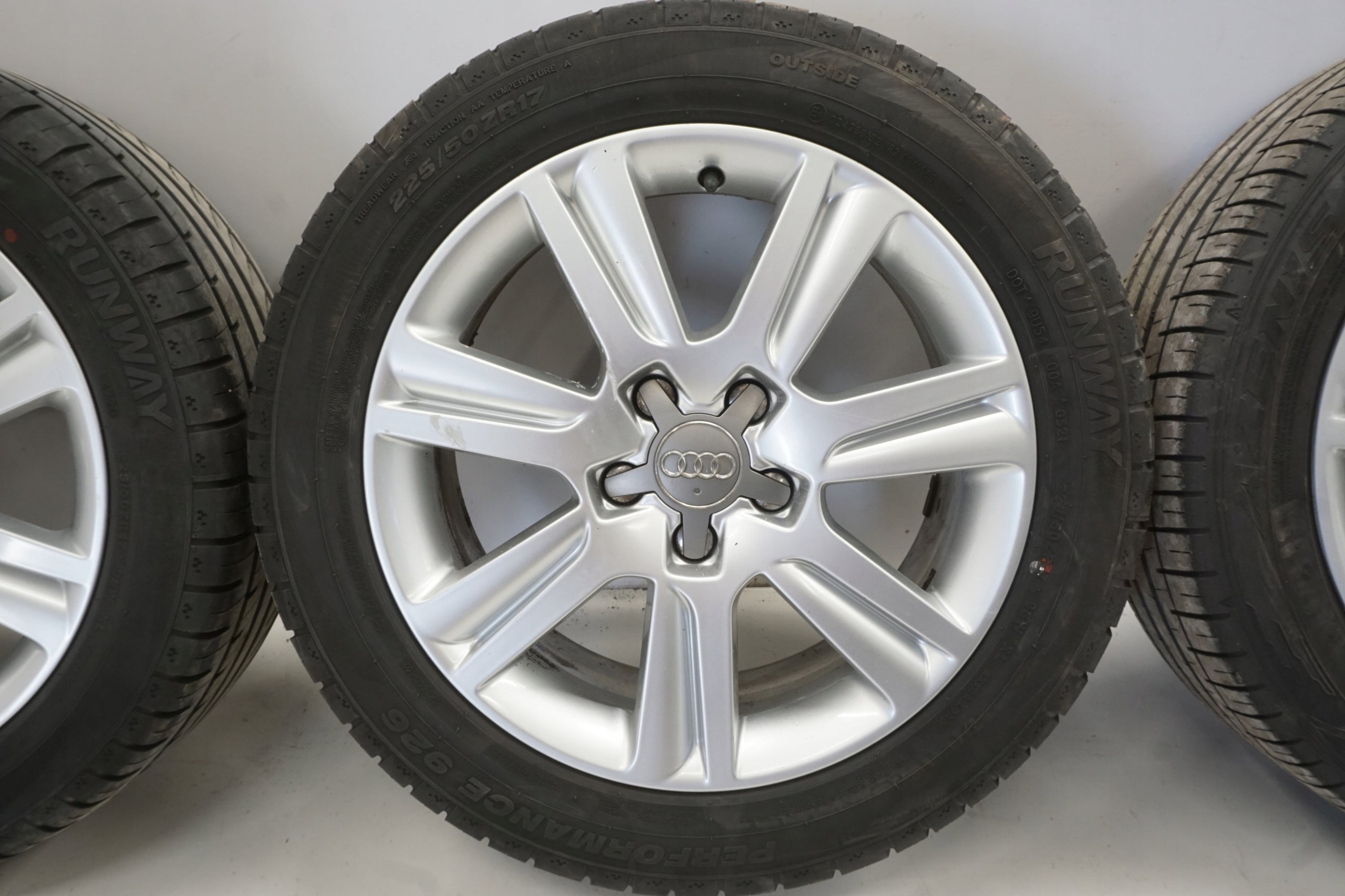 Alu Felge Audi A4 Aluminum rim 17 Zoll 7.5J 5x112 45ET 8K0601025B