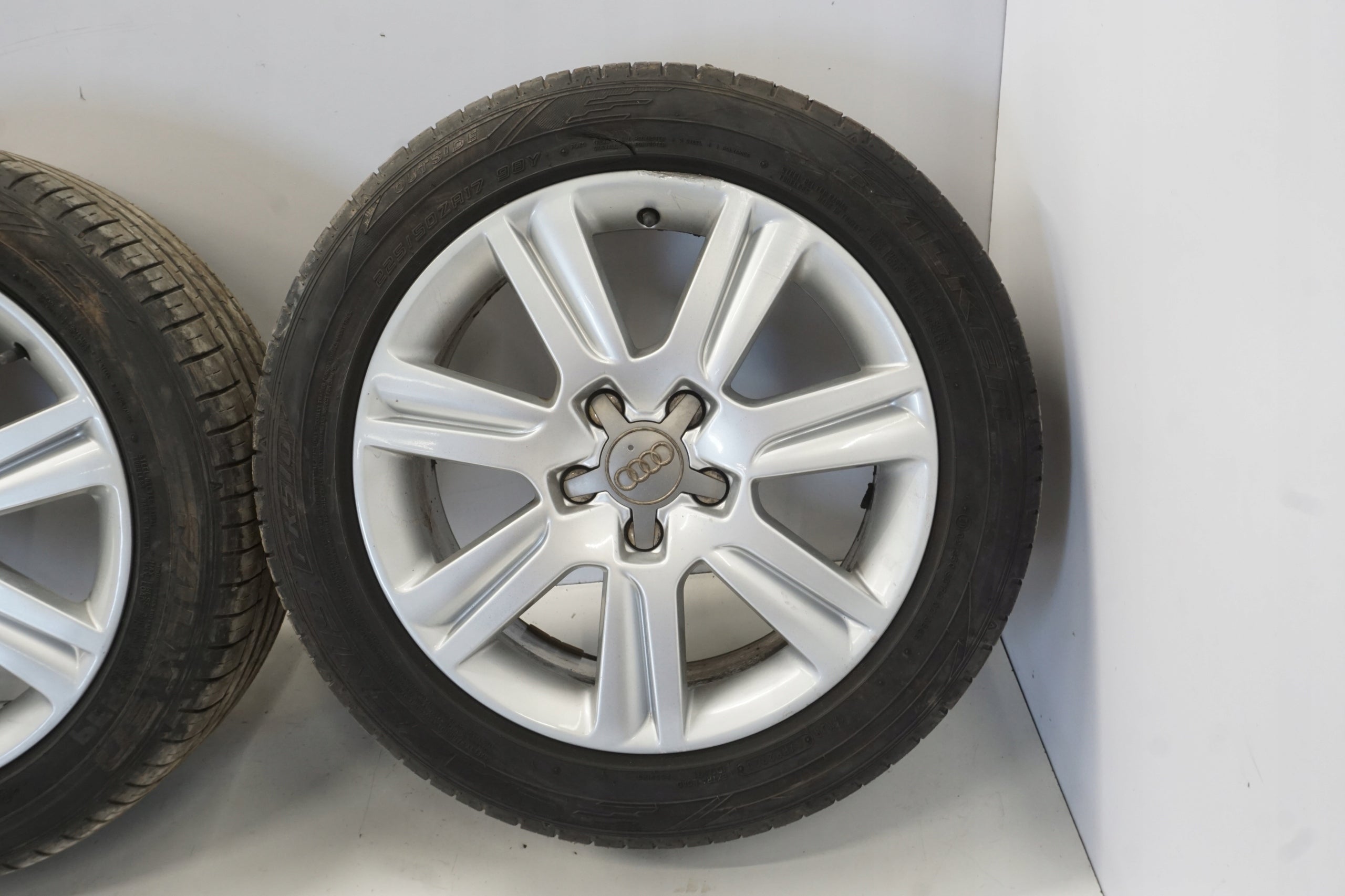 Alu Felge Audi A4 Aluminum rim 17 Zoll 7.5J 5x112 45ET 8K0601025B