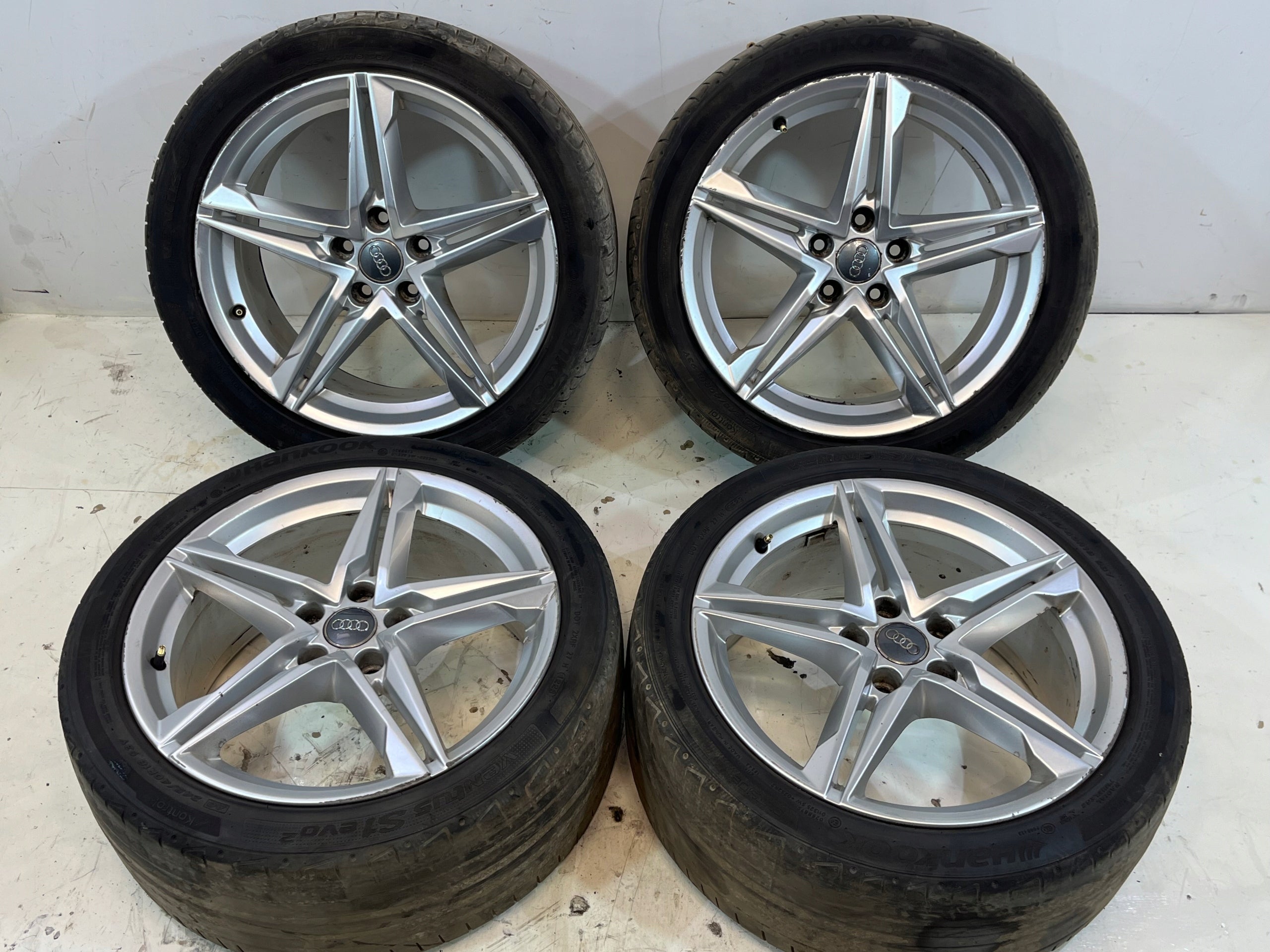 Alu Felge Audi A4 Aluminum rim 18 Zoll 8.0J 5x110 8W0601025R