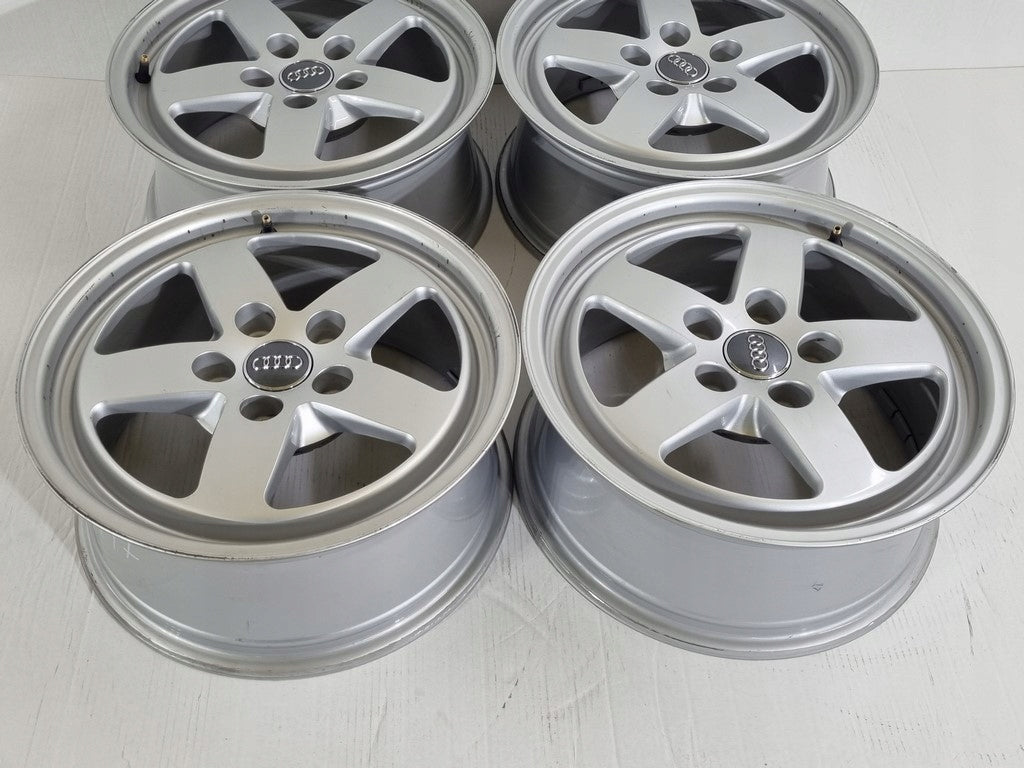 Alu Felge Audi A4 Aluminum rim 16 Zoll 7.0J 5x112 35ET 8W0601025