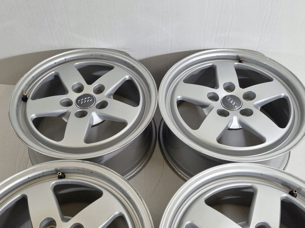 Alu Felge Audi A4 Aluminum rim 16 Zoll 7.0J 5x112 35ET 8W0601025