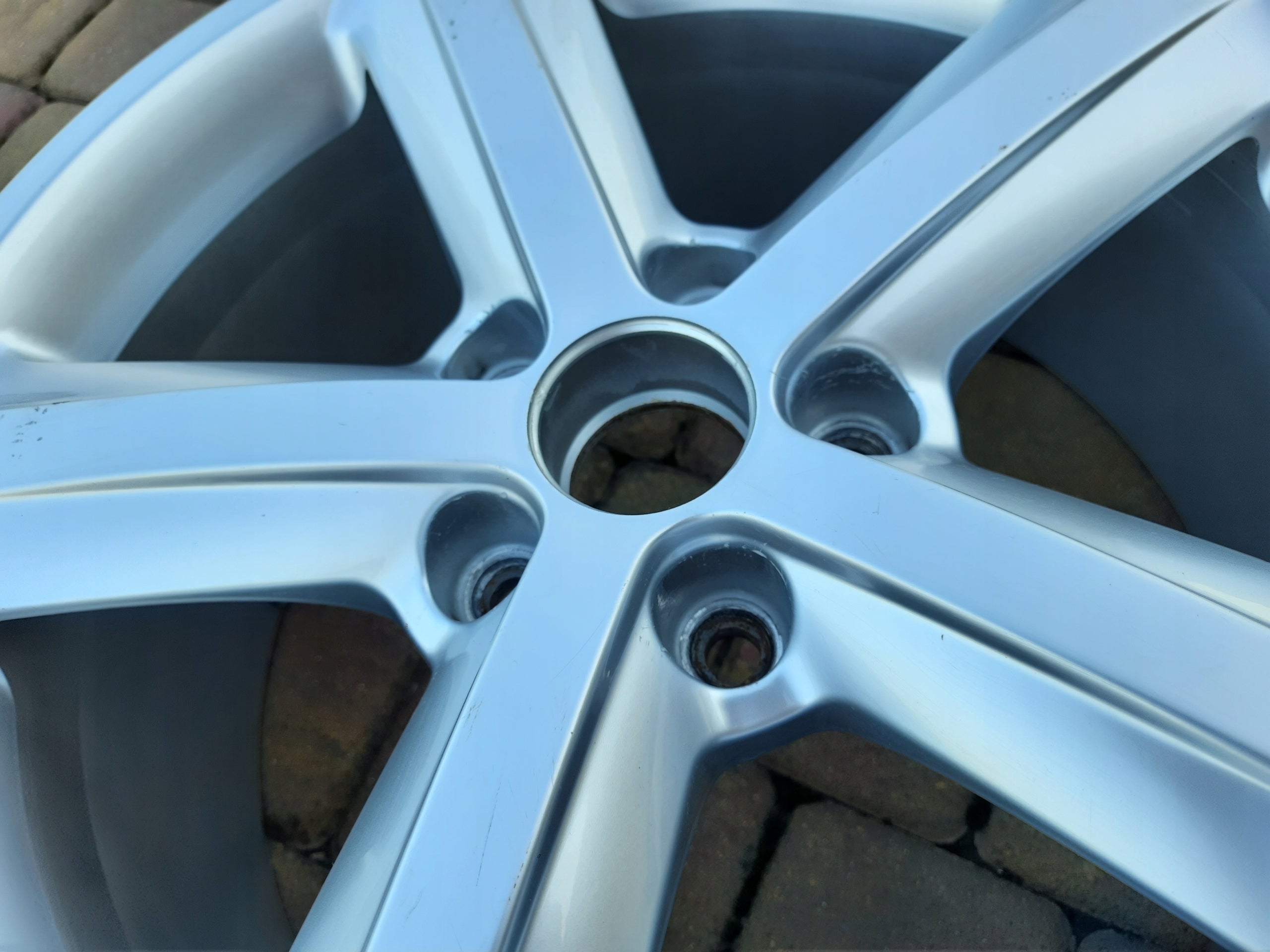 1x Alu Felge Audi A4 Aluminum rim 17 Zoll 7.5J 5x112 43ET