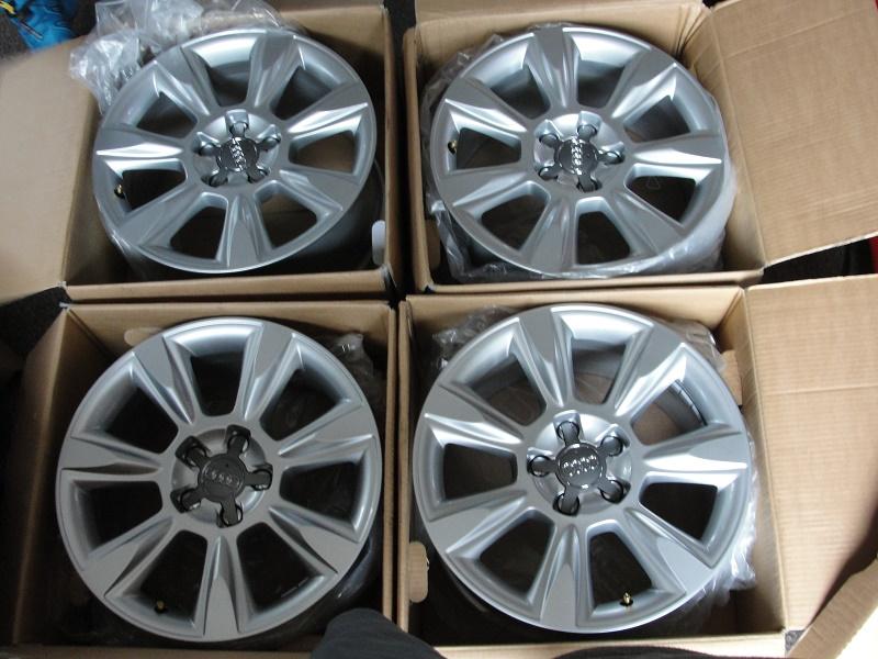 1x Alu Felge Audi A4 Aluminum rim 17 Zoll 8.0J 5x112 8K0601025BL