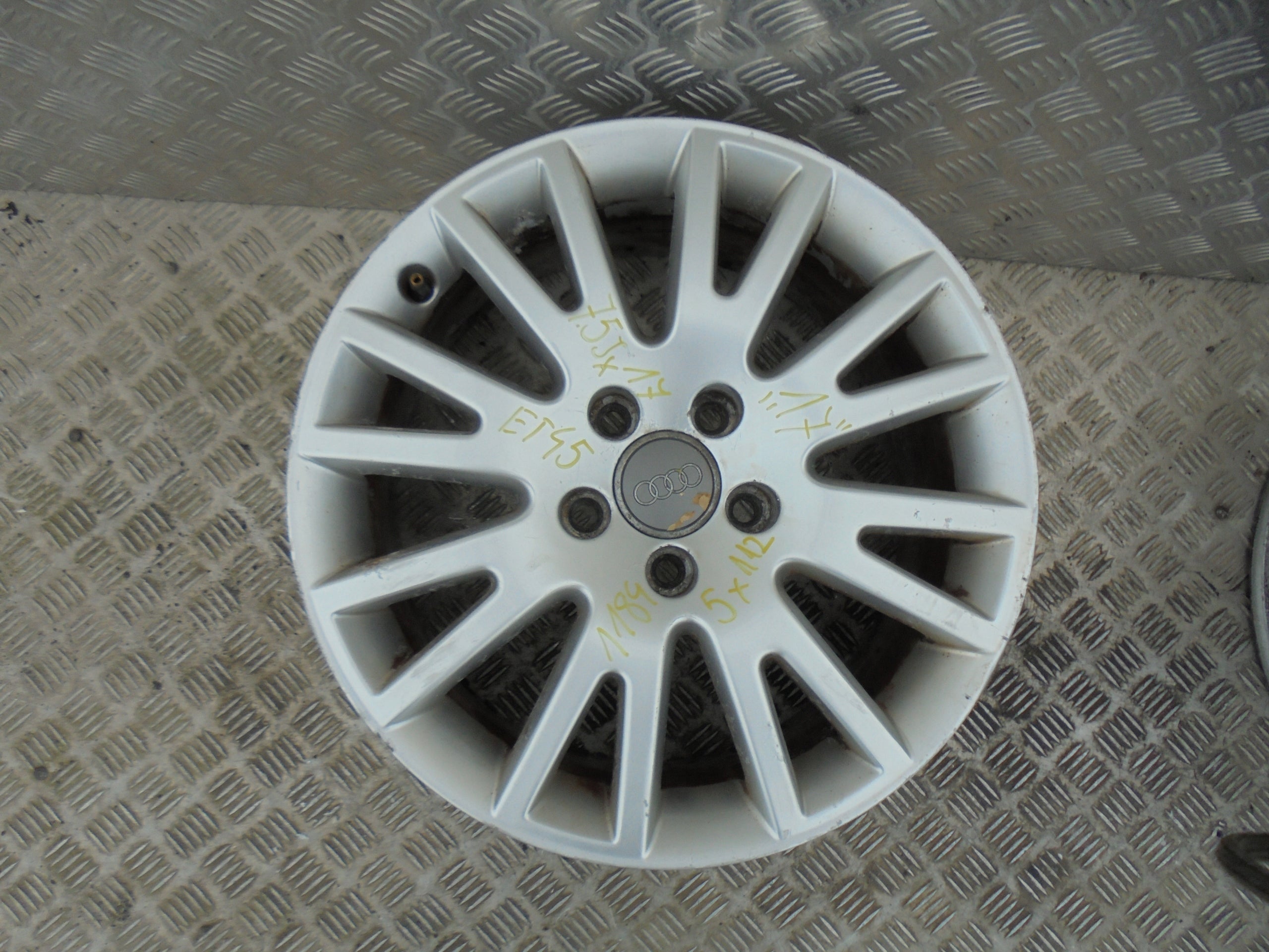 Alu Felge Audi A4 Aluminum rim 17 Zoll 7.5J 5x112 45ET