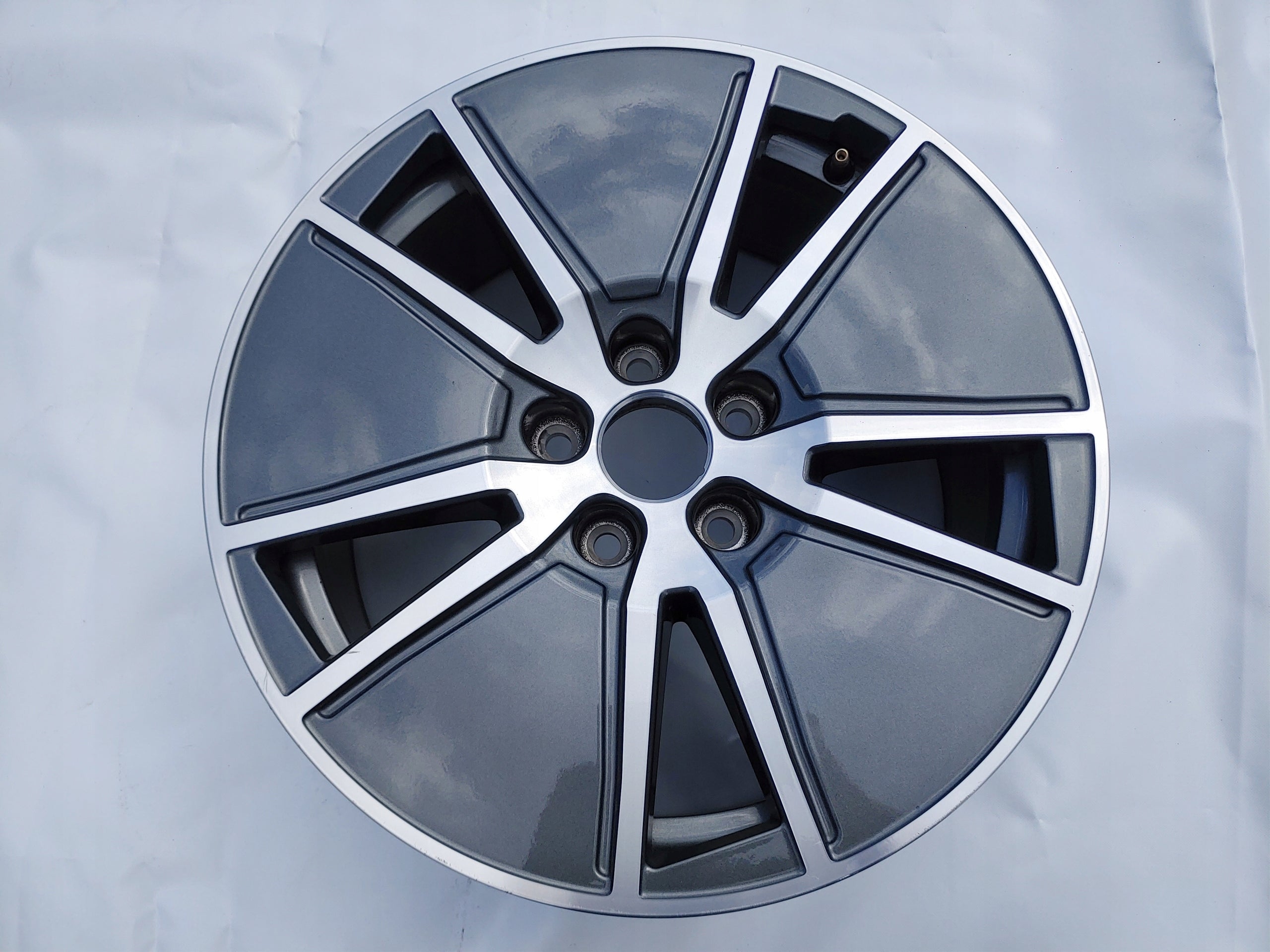  1x aluminum rim Audi A4 aluminum rim 17 inch 7.5J 5x112 38ET 8W0601025DJ  product image