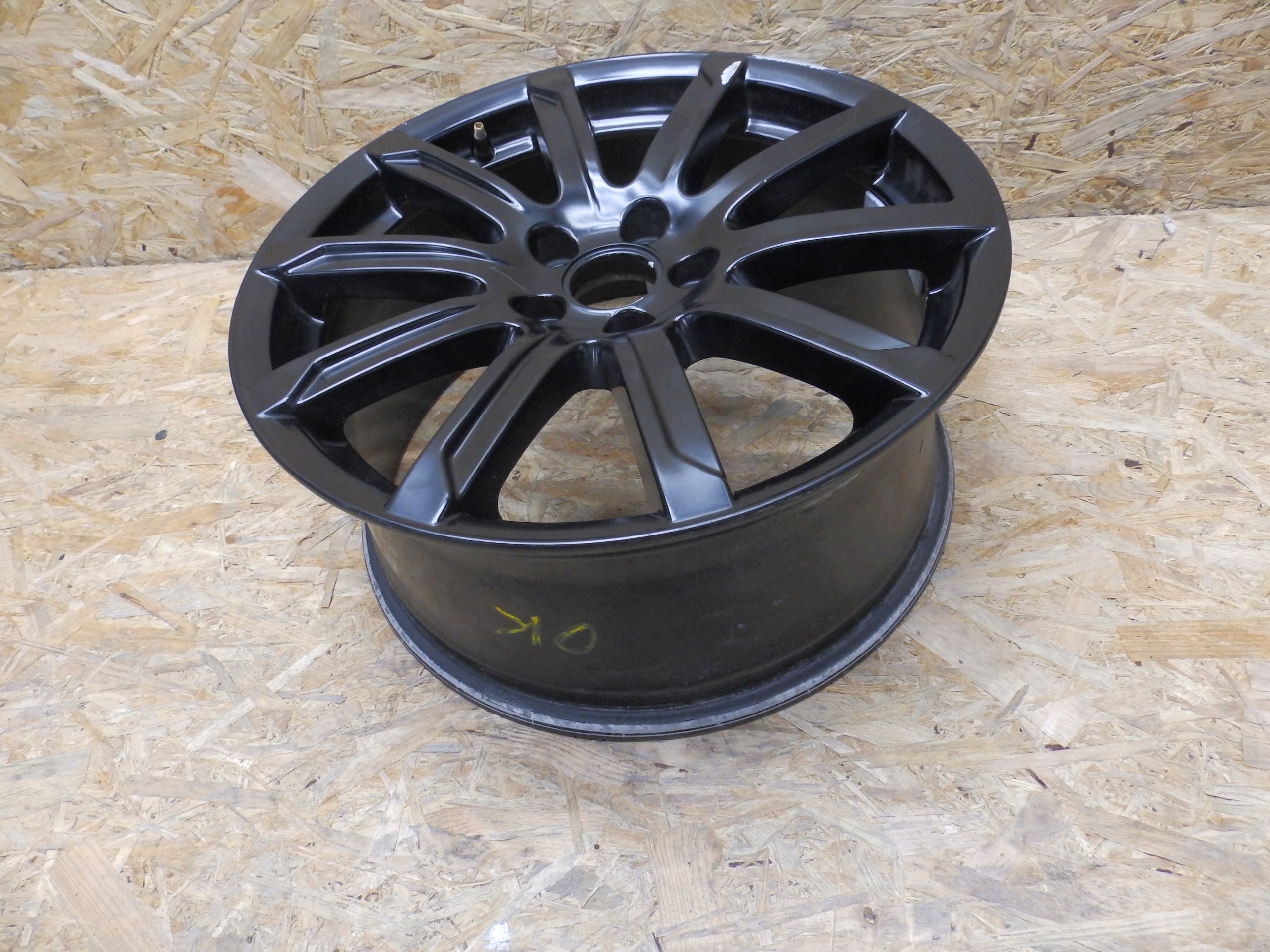 1x Alu Felge Audi A4 Aluminum rim 18 Zoll 8.0J 5x112 47ET