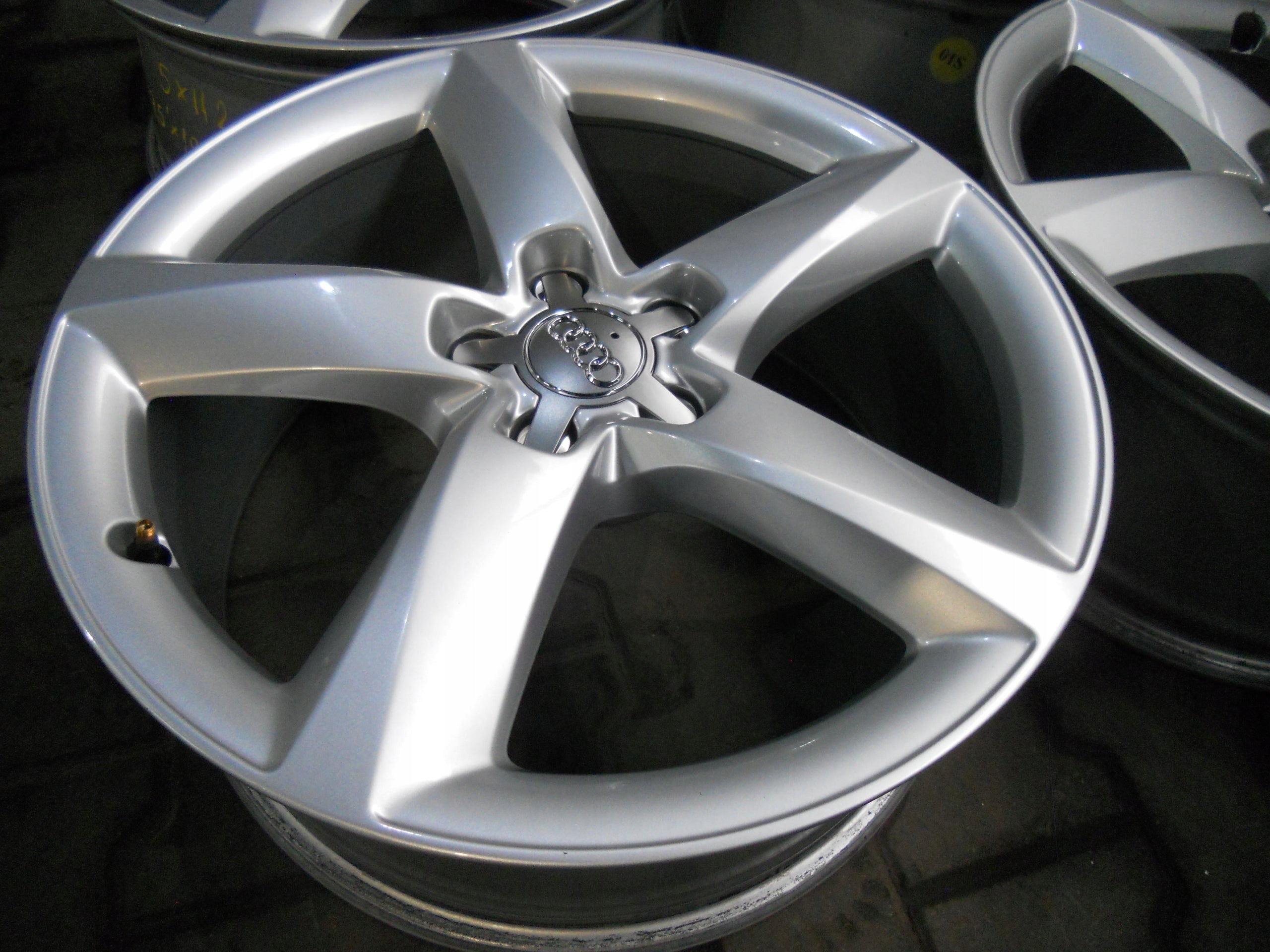 Alu Felge Audi A4 Aluminum rim 19 Zoll 7.5J 5x112 29ET