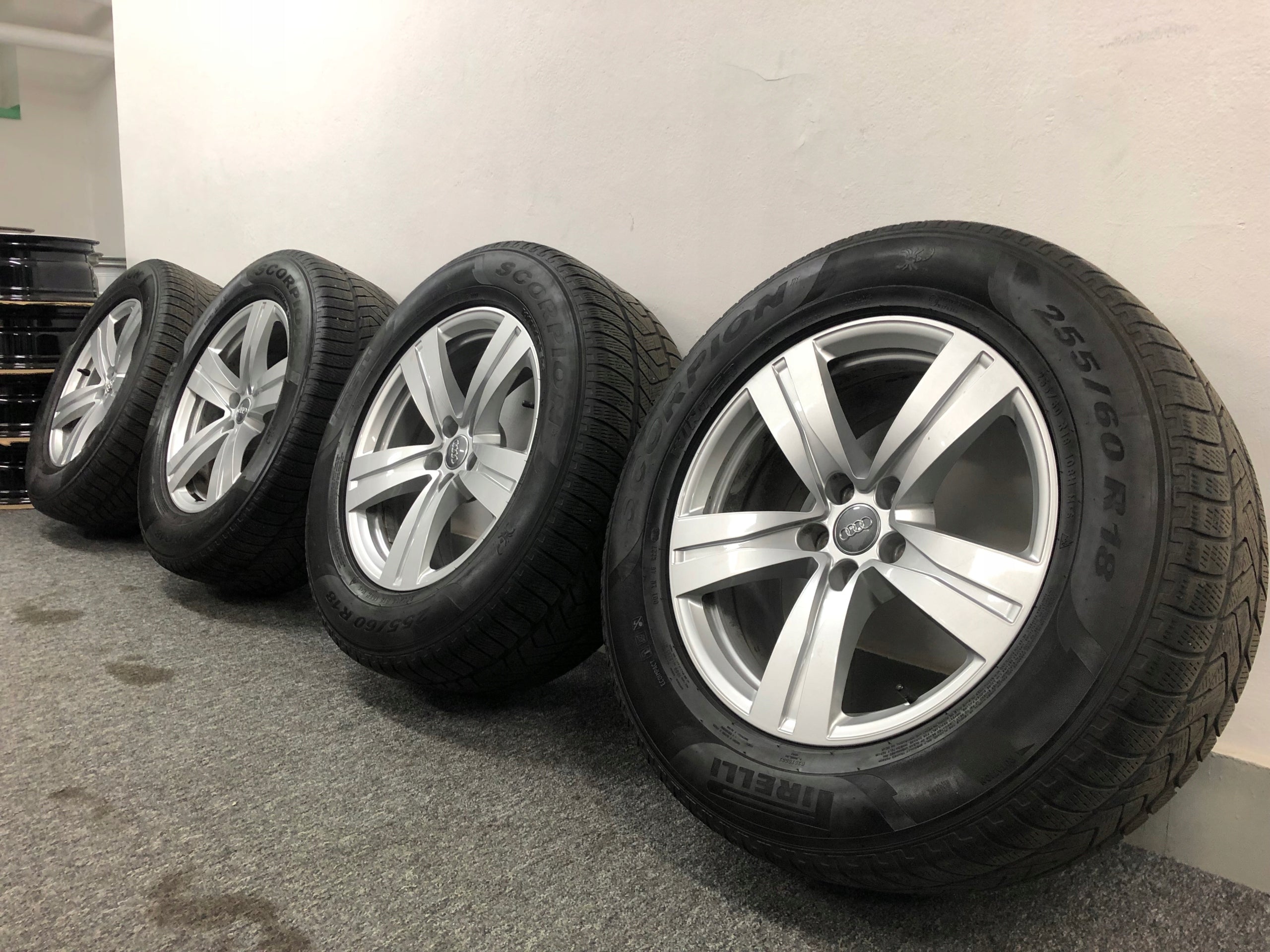 Alu Felge Audi Q3 A6 A8 Q7 A5 A7 Q5 Aluminum rim 18 Zoll 8.0J 5x112 25ET