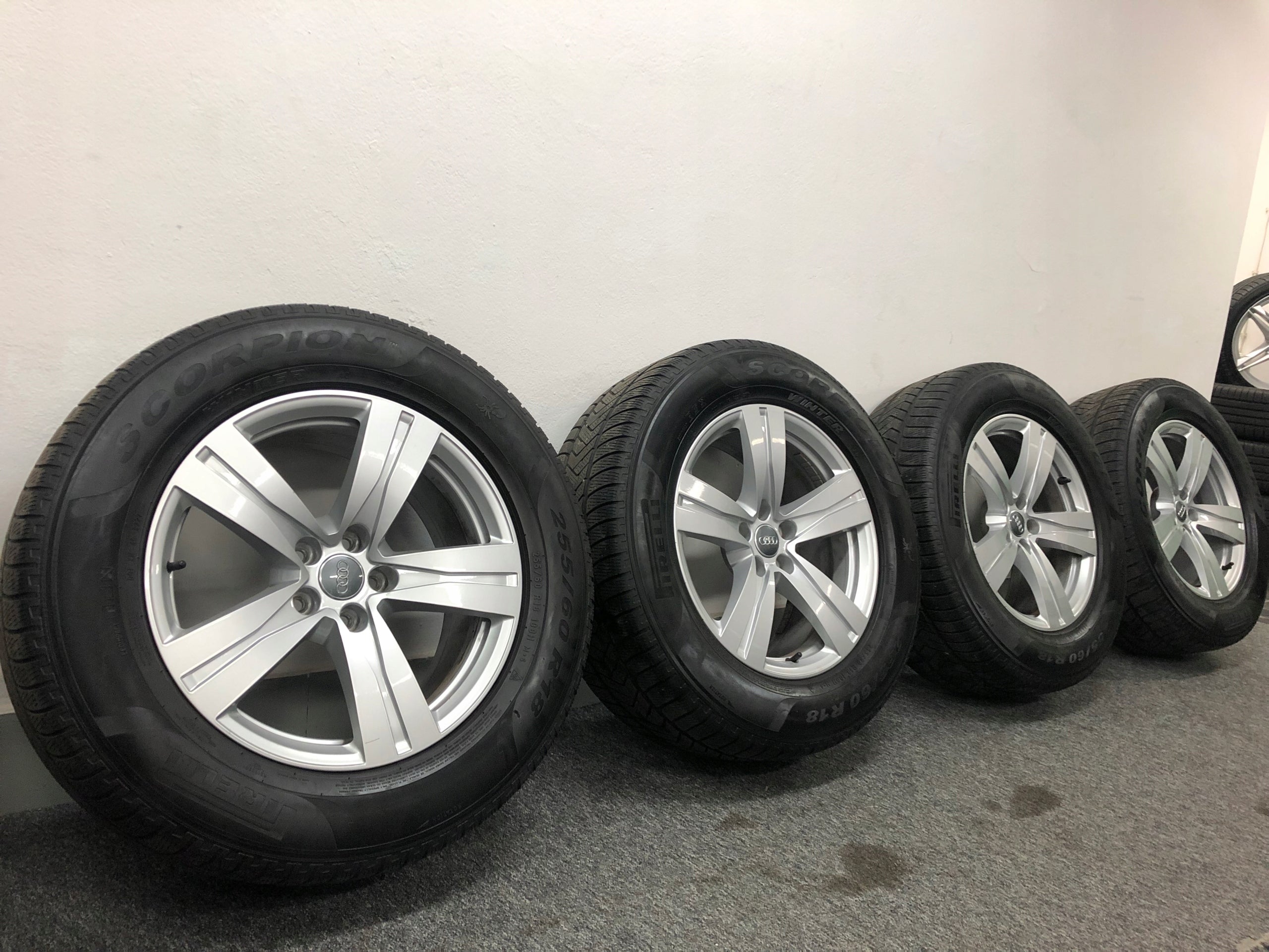 Alu Felge Audi Q3 A6 A8 Q7 A5 A7 Q5 Aluminum rim 18 Zoll 8.0J 5x112 25ET