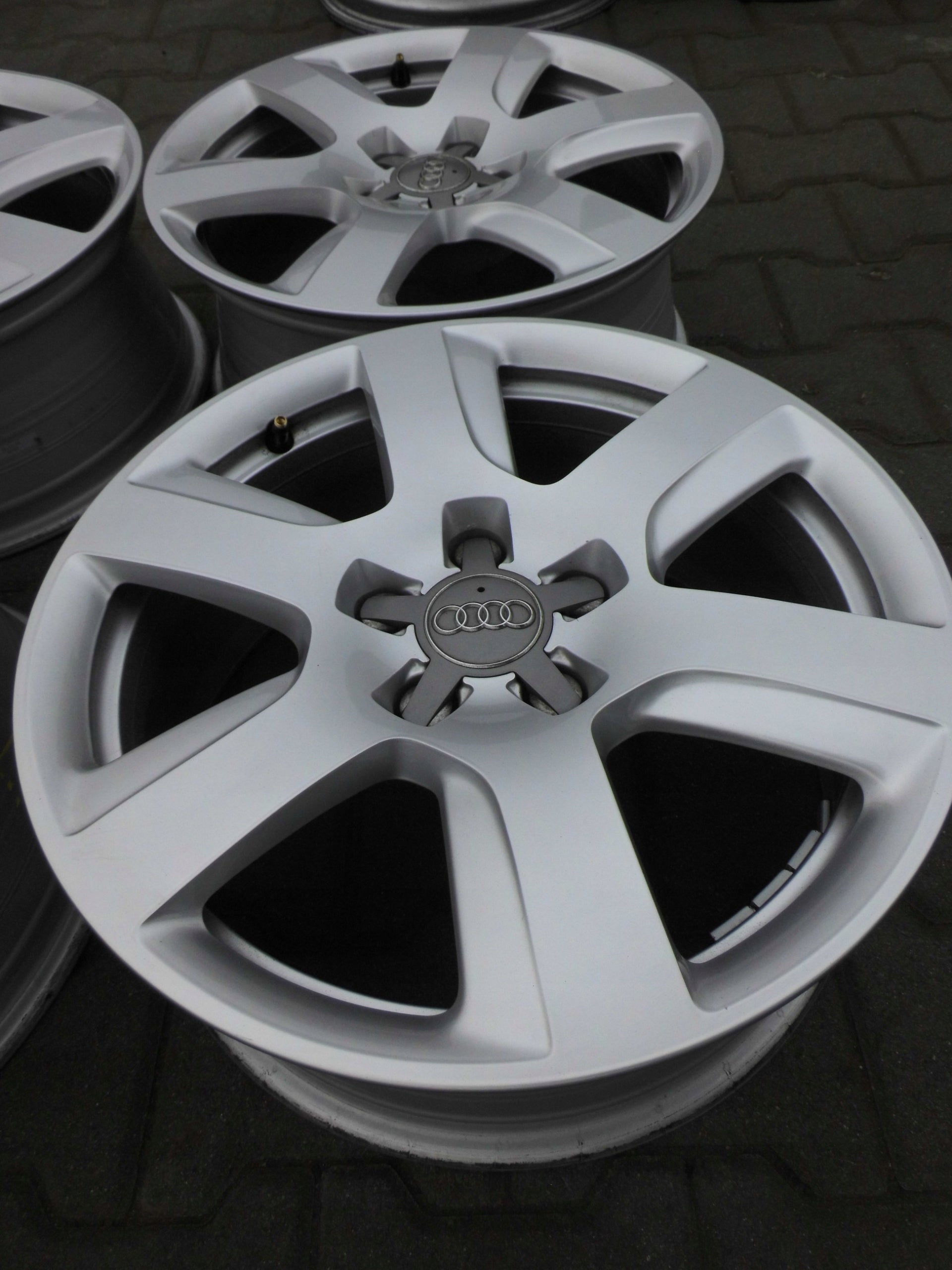 Alu Felge Audi A6 A5 A7 Aluminum rim 17 Zoll 7.0J 5x112 25ET