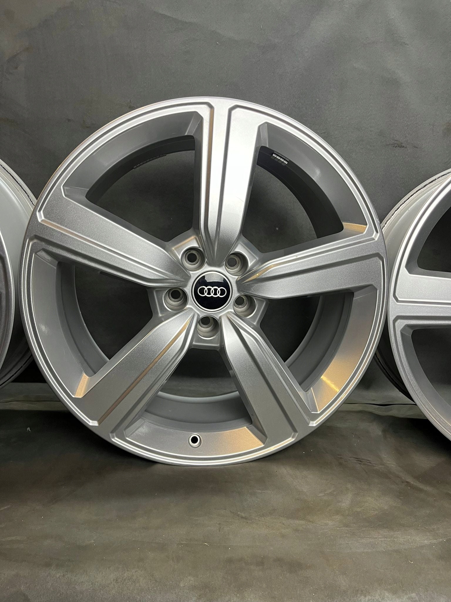 Alu Felge Audi A6 A8 Q7 A5 Q5 Aluminum rim 20 Zoll 9.0J 5x112 38ET