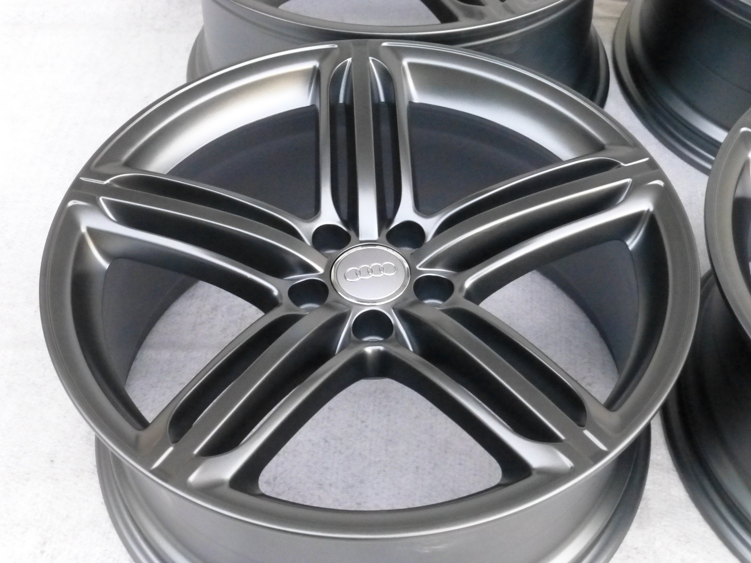 Alu Felge Audi A6 S5 A5 SQ5 RS5 Q5 Aluminum rim 20 Zoll 8.5J 5x112