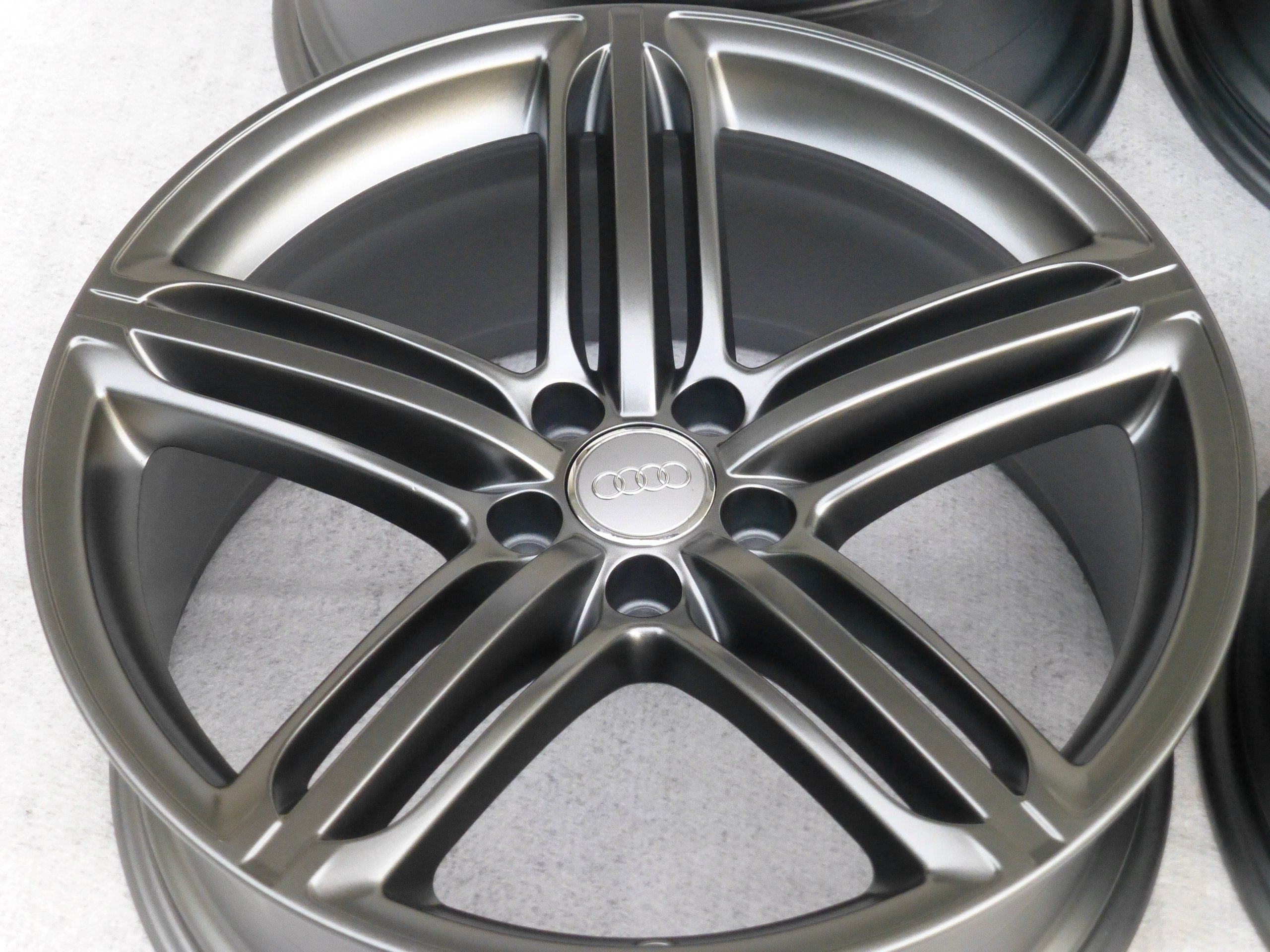 Alu Felge Audi A6 S5 A5 SQ5 RS5 Q5 Aluminum rim 20 Zoll 8.5J 5x112