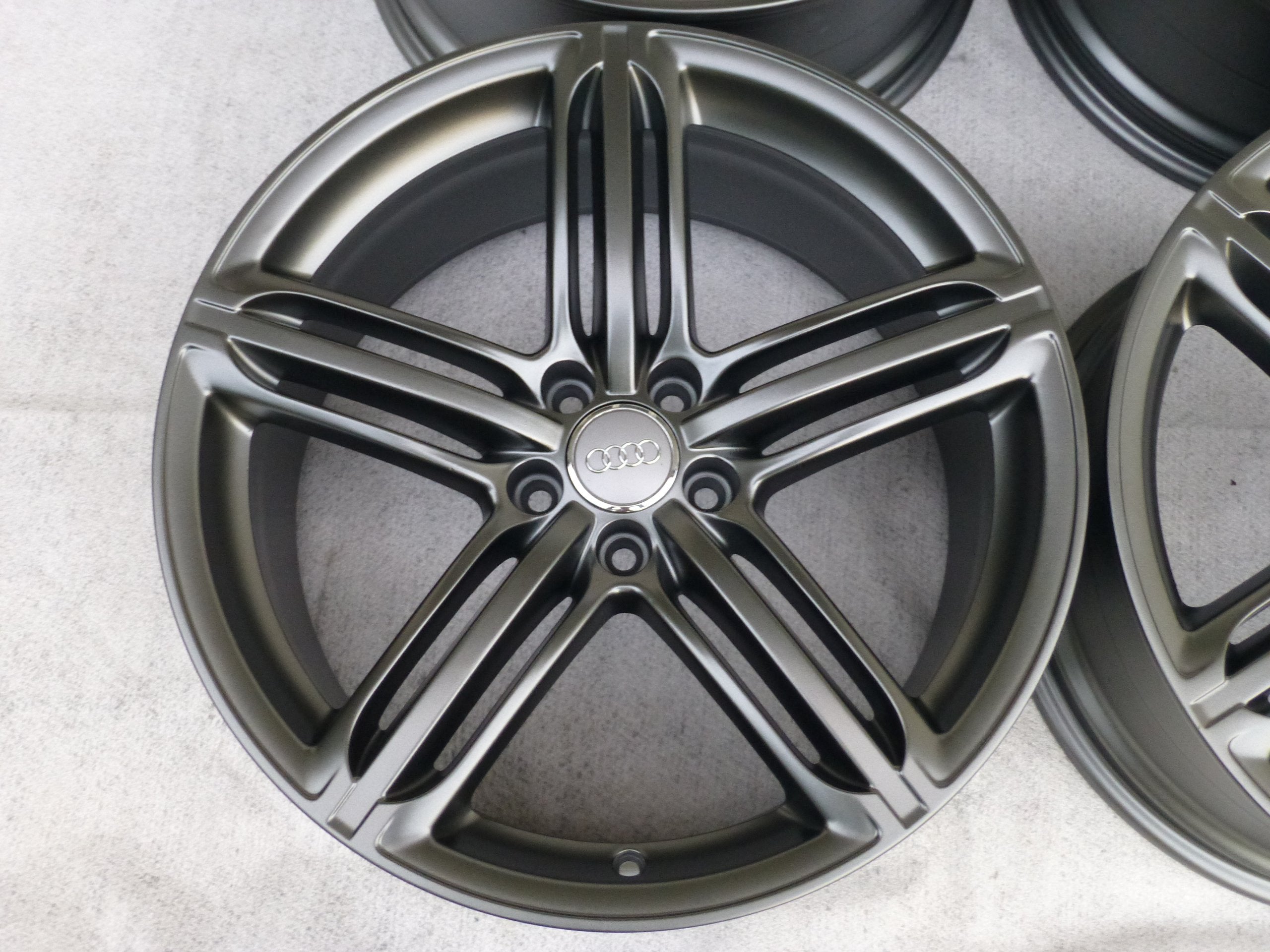 Alu Felge Audi A6 S5 A5 SQ5 RS5 Q5 Aluminum rim 20 Zoll 8.5J 5x112