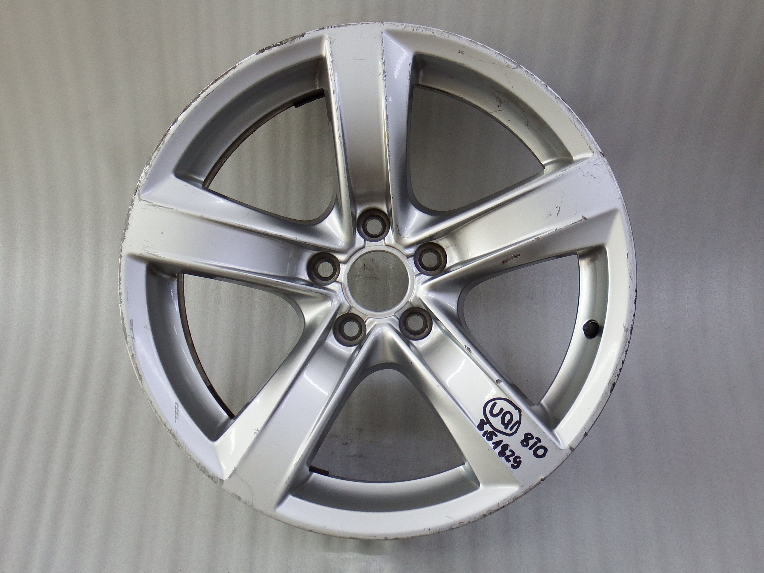  1x Alu Felge Audi A5 S5 Aluminum rim 18 Zoll 8.5J 5x112 29ET 8T0601025CE product image