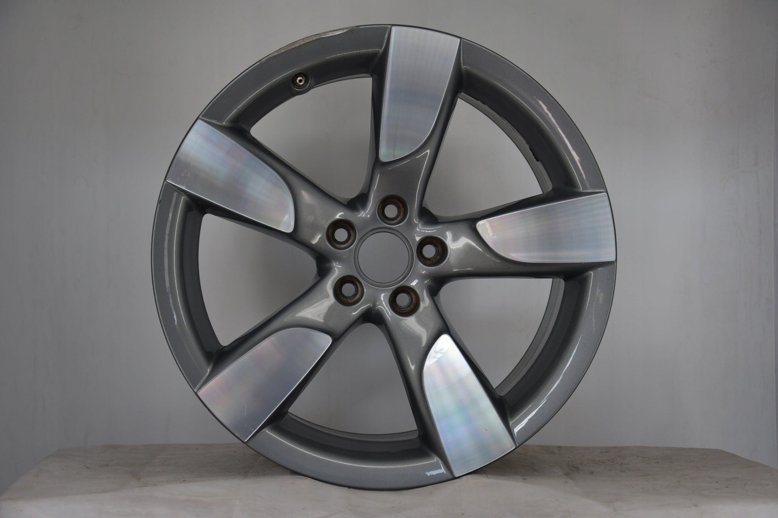 1x Alu Felge Audi A5 S5 Aluminum rim 19 Zoll 9.0J 5x112 33ET 8T0071499A