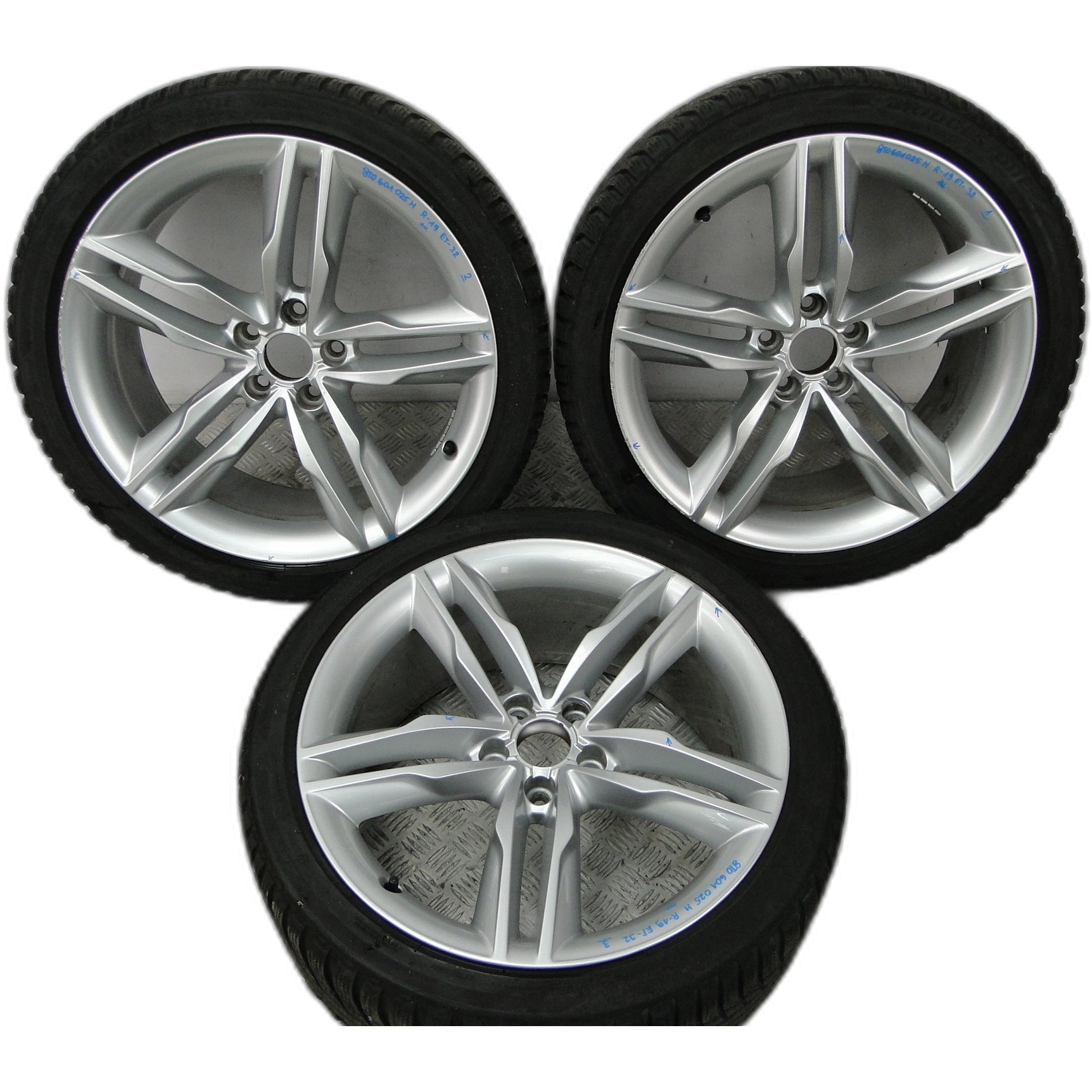  1x Alu Felge Audi A5 Aluminum rim 18 Zoll 8.5J 5x112 32ET 8T0601025H product image