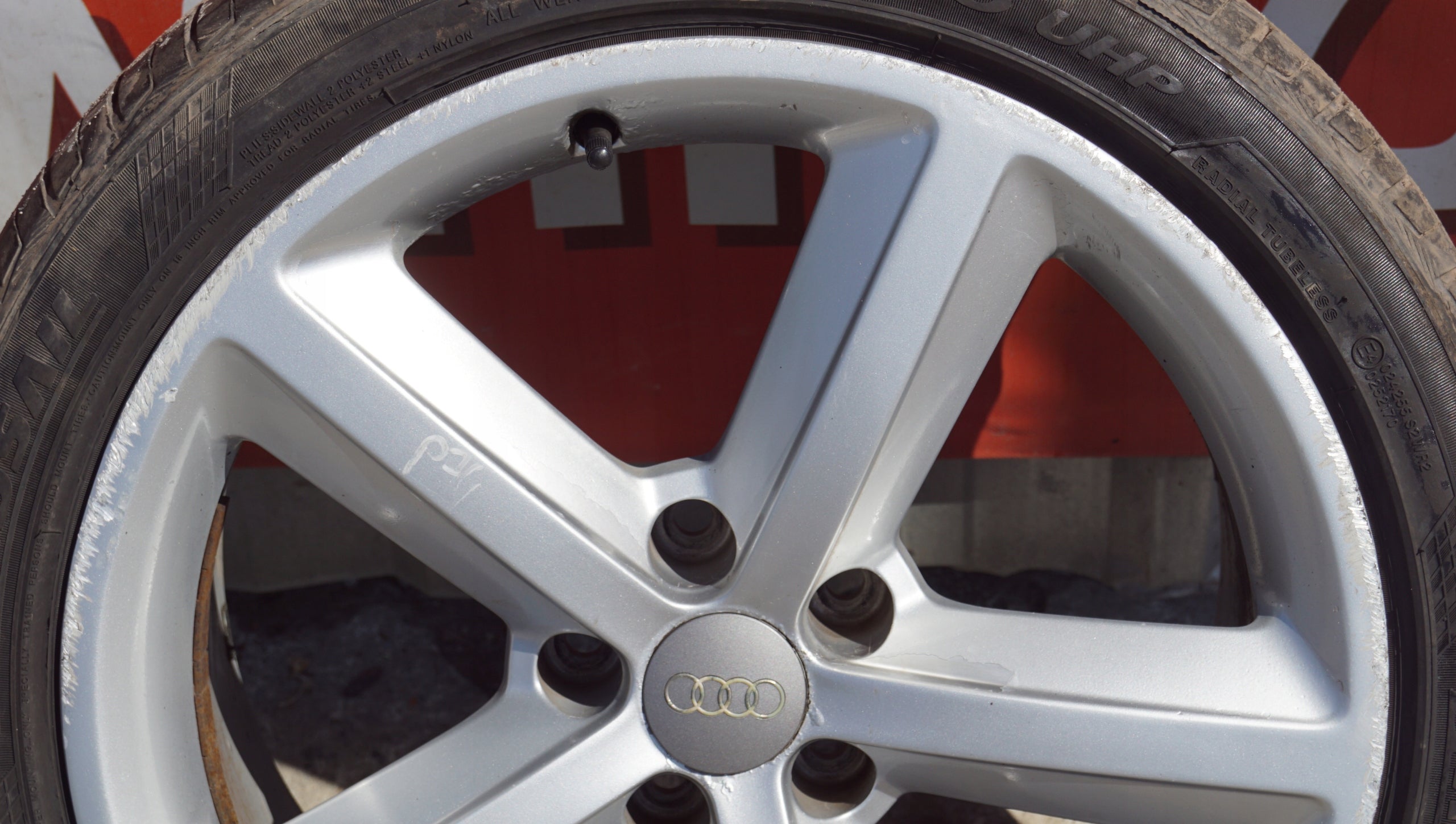 Alu Felge Audi A5 Aluminum rim 18 Zoll 8.5J 5x112 8T0601025M