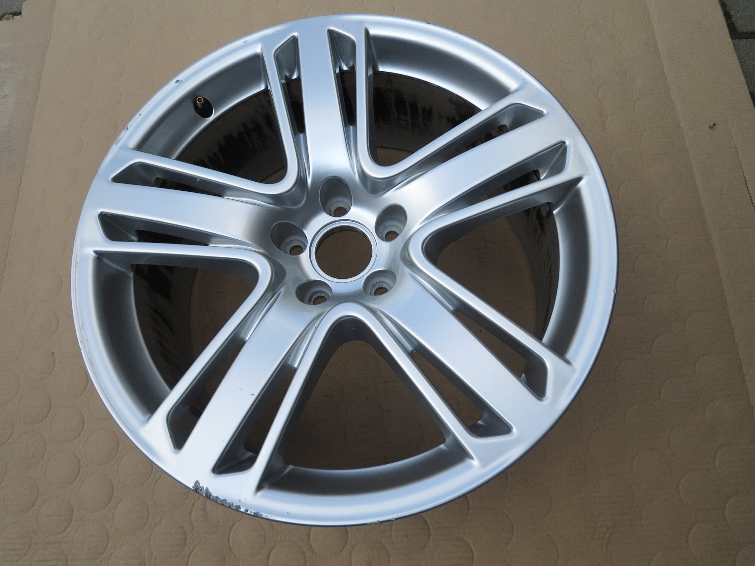 1x Alu Felge Audi A5 Aluminum rim 19 Zoll 8.0J 5x112