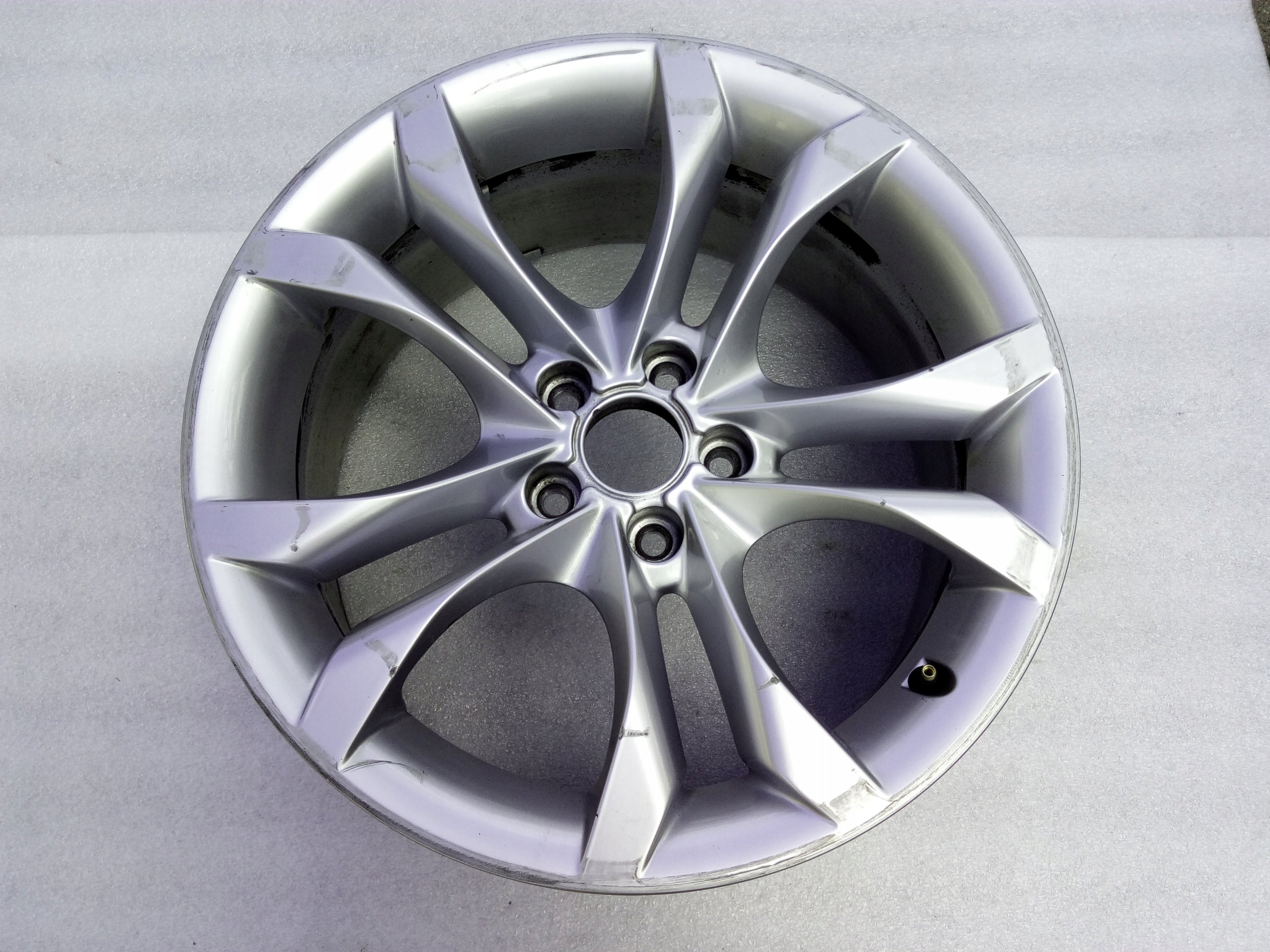 1x Alu Felge Audi A5 Aluminum rim 18 Zoll 8.0J 5x112 8T0601025A