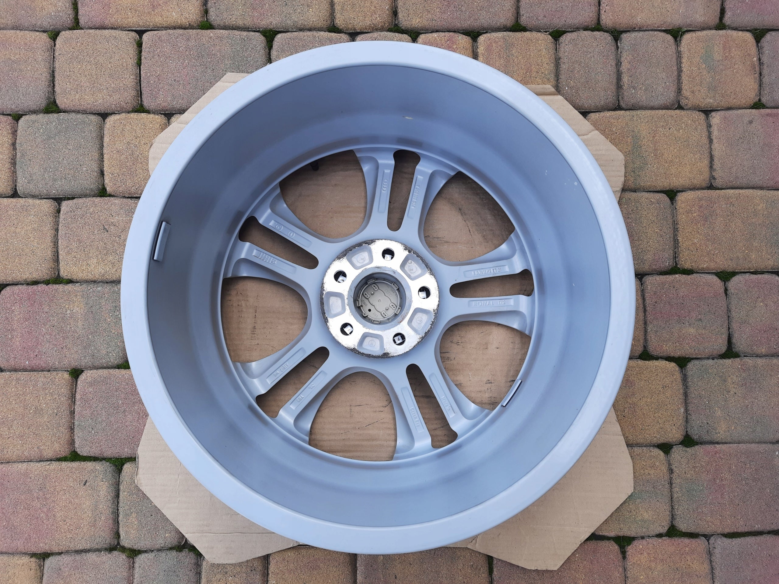 1x Alu Felge Audi A5 Aluminum rim 18 Zoll 8.0J 5x112 31ET