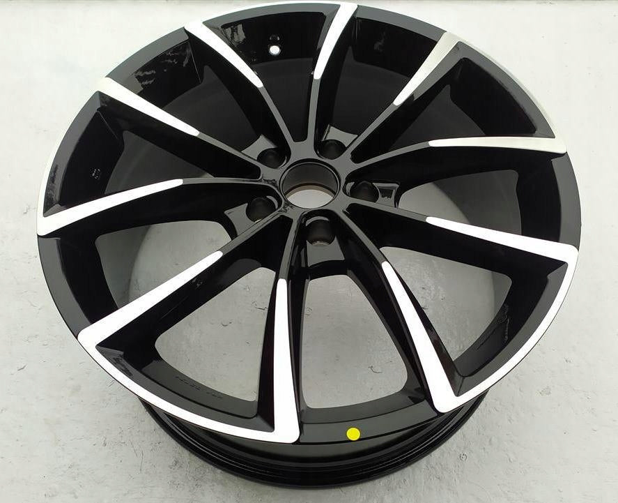 1x Alu Felge Audi A5 Aluminum rim 19 Zoll 8.0J 5x112