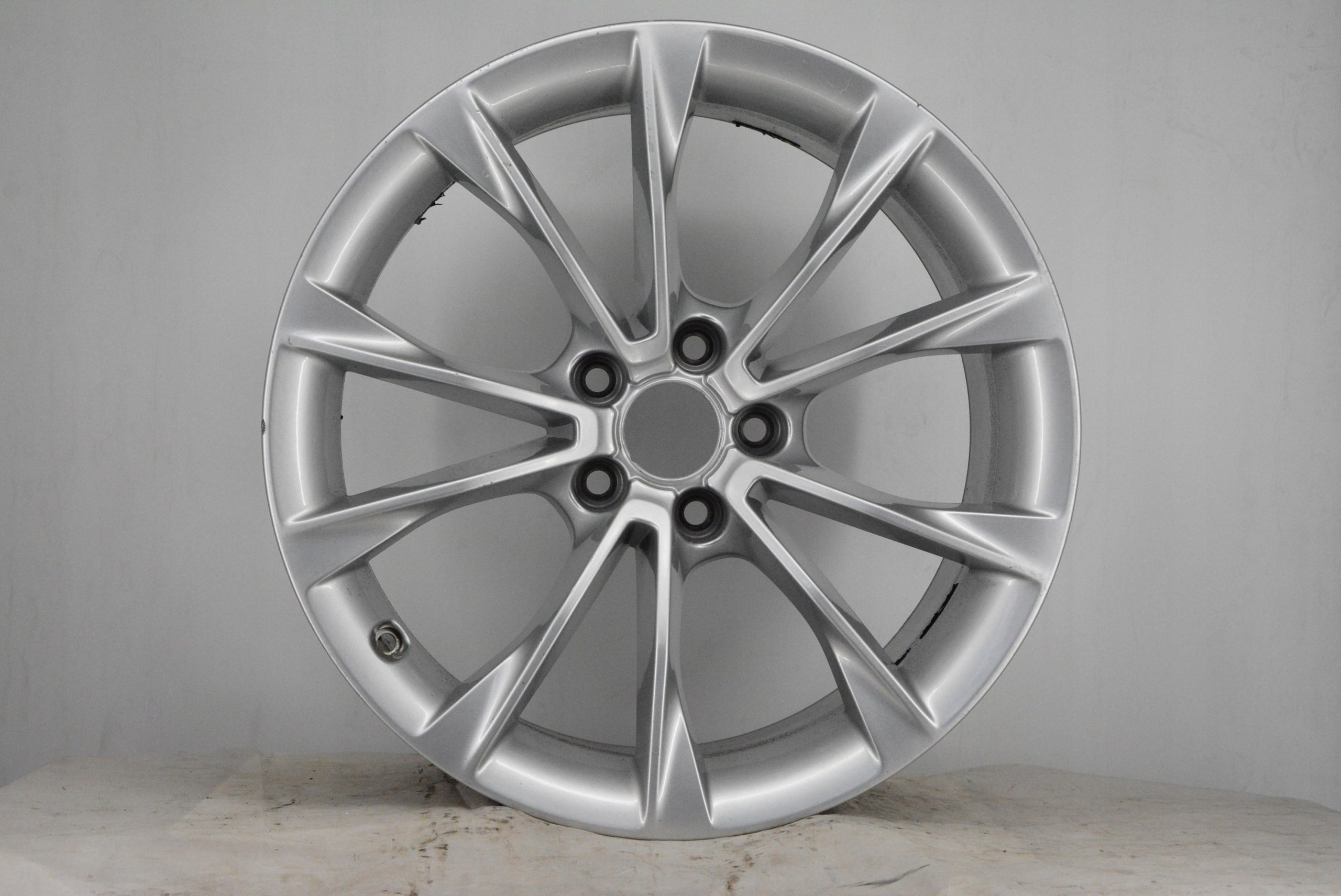  1x aluminum rim Audi A5 aluminum rim 18 inch 8.5J 5x112 29ET 8T0601025CA  product image