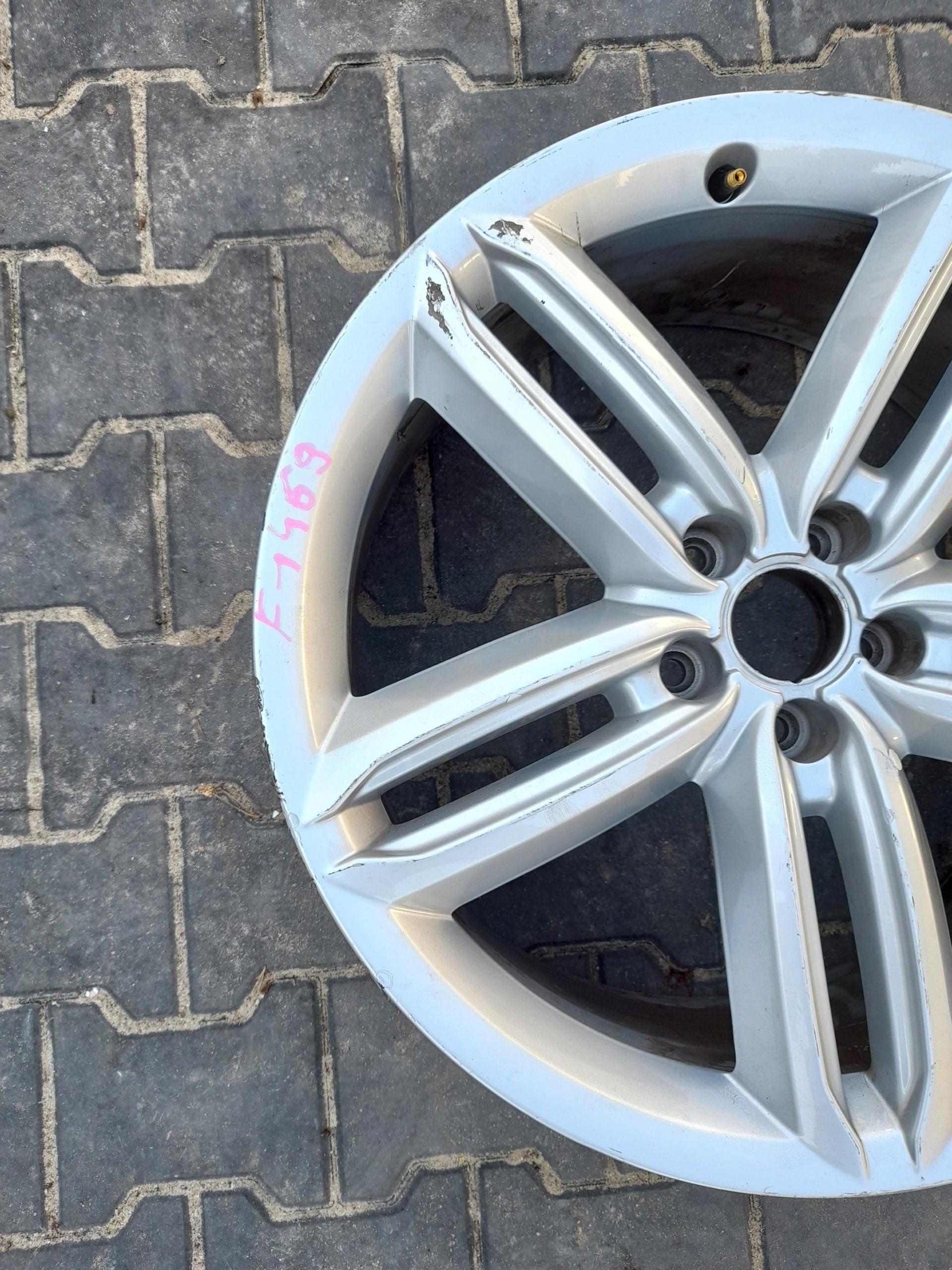 1x Alu Felge Audi A6 A7 Aluminum rim 20 Zoll 8.5J 5x112