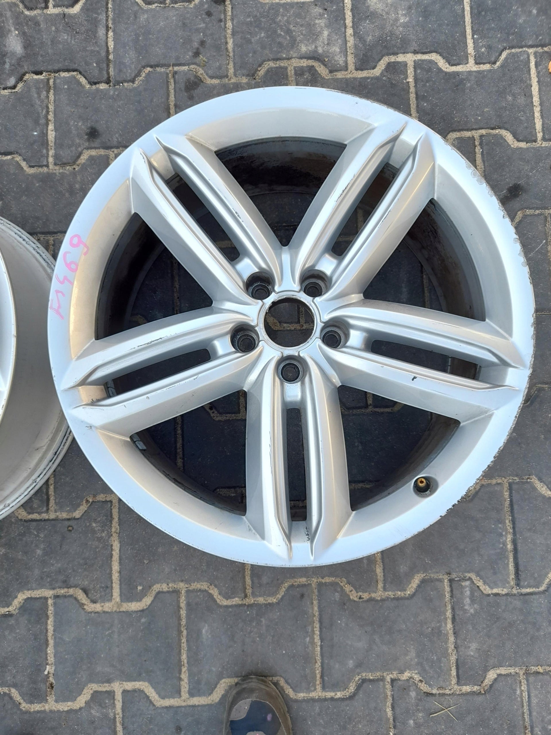 1x Alu Felge Audi A6 A7 Aluminum rim 20 Zoll 8.5J 5x112