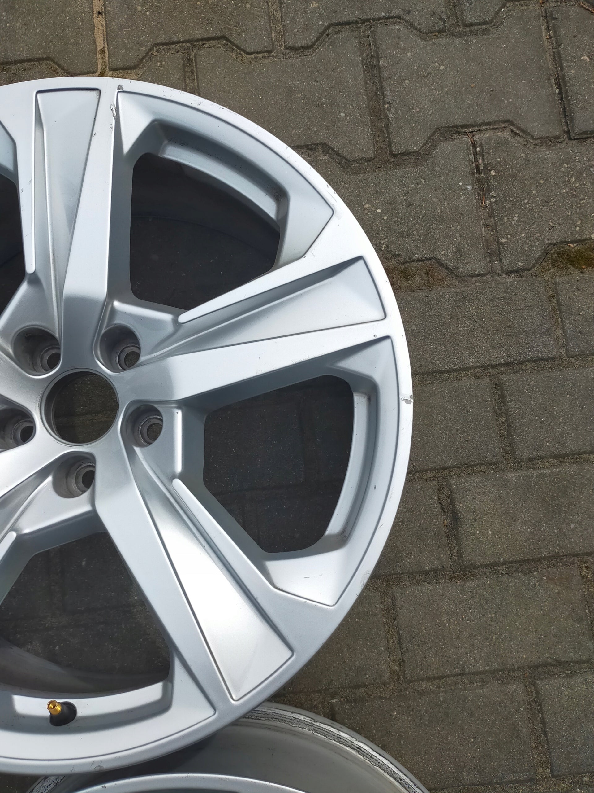 1x Alu Felge Audi A7 A6 Aluminum rim 19 Zoll 8.0J 5x112 27ET 4K8601025J