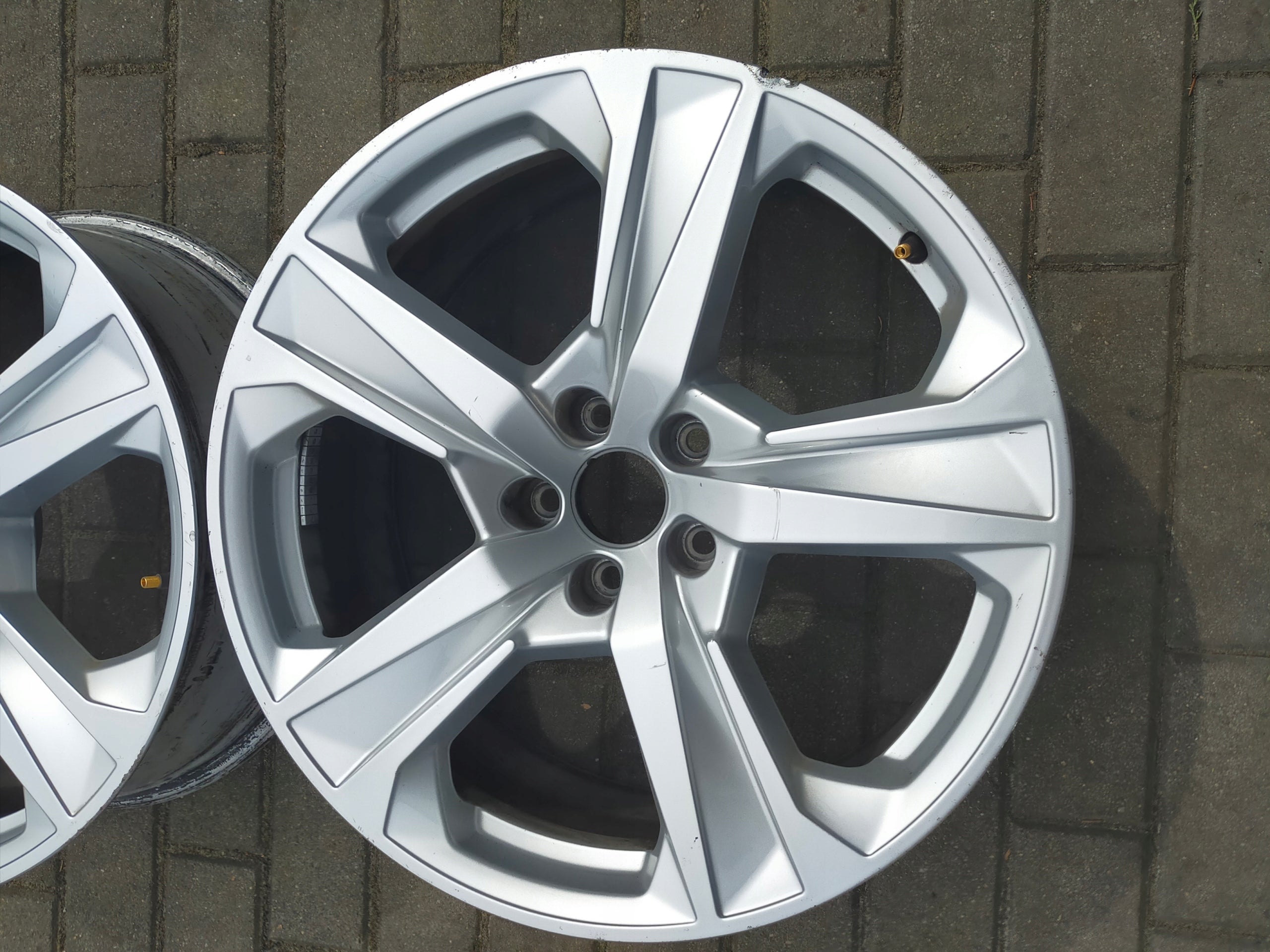 1x Alu Felge Audi A7 A6 Aluminum rim 19 Zoll 8.0J 5x112 27ET 4K8601025J