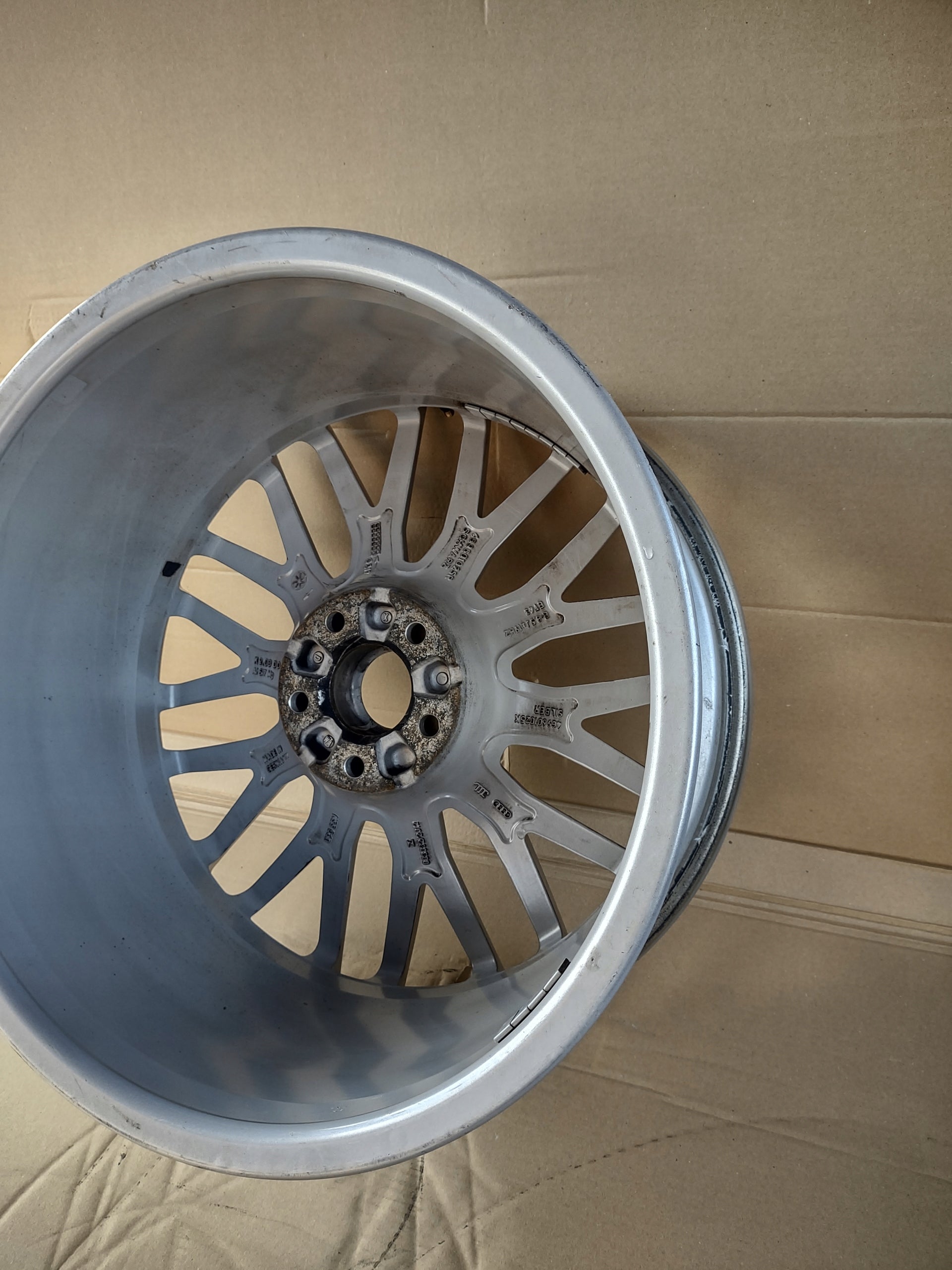 1x Alu Felge Audi allroad A6 S6 Aluminum rim 19 Zoll 8.5J 5x112 43ET 4G9601025K