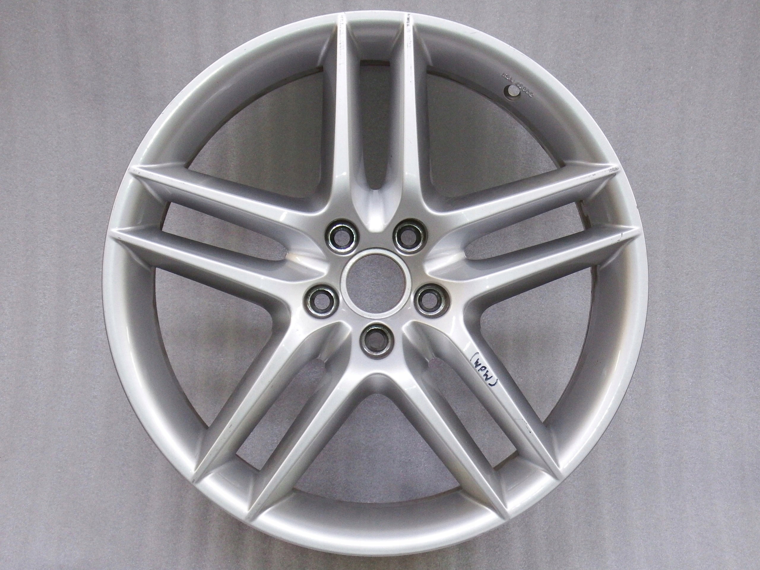 1x Alu Felge Audi allroad A6 Aluminum rim 19 Zoll 8.0J 5x112 46ET 4F0071499