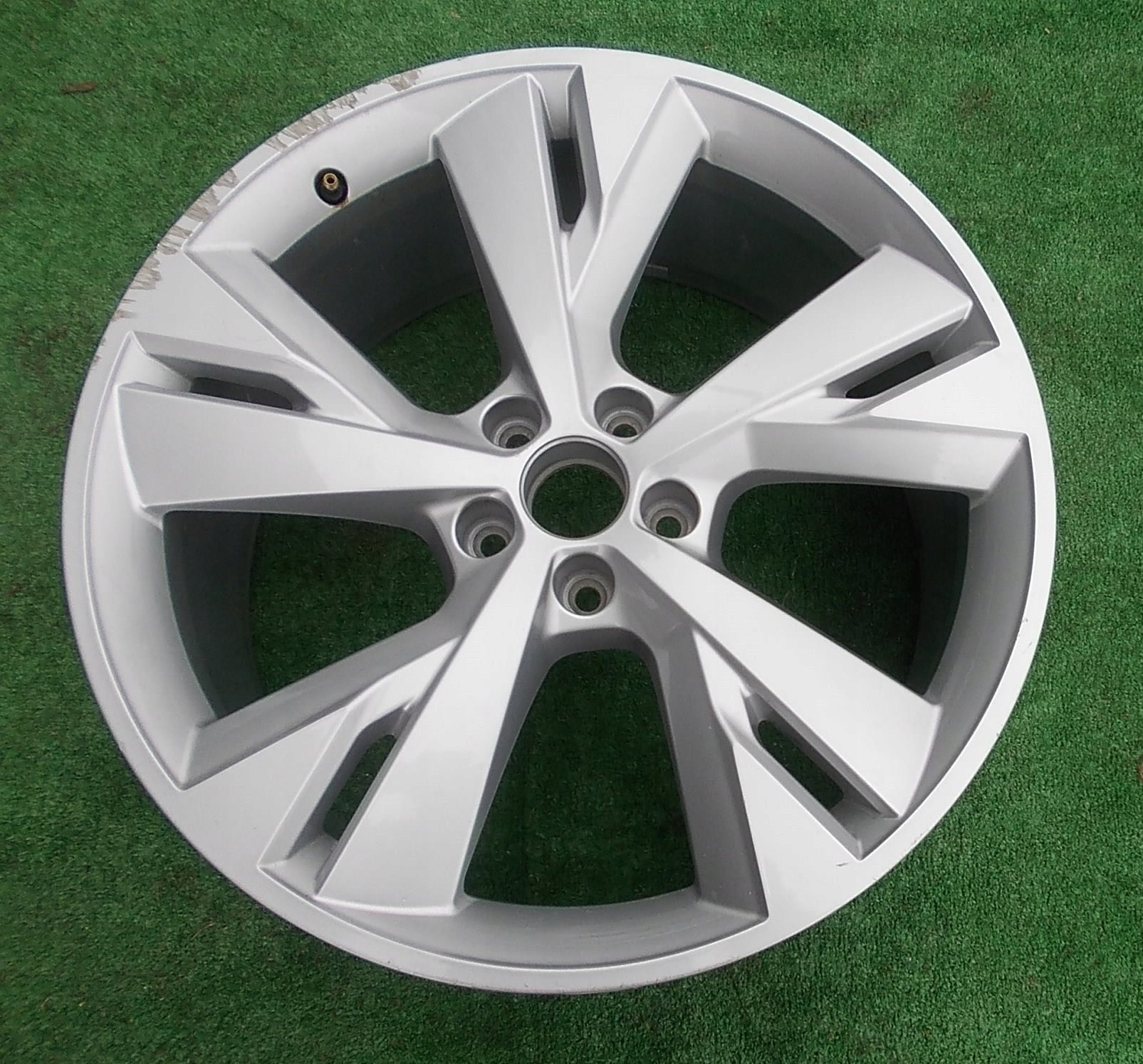  1x Alu Felge Audi A6 Aluminum rim 20 Zoll 9.0J 5x112 42ET 89A601025L product image