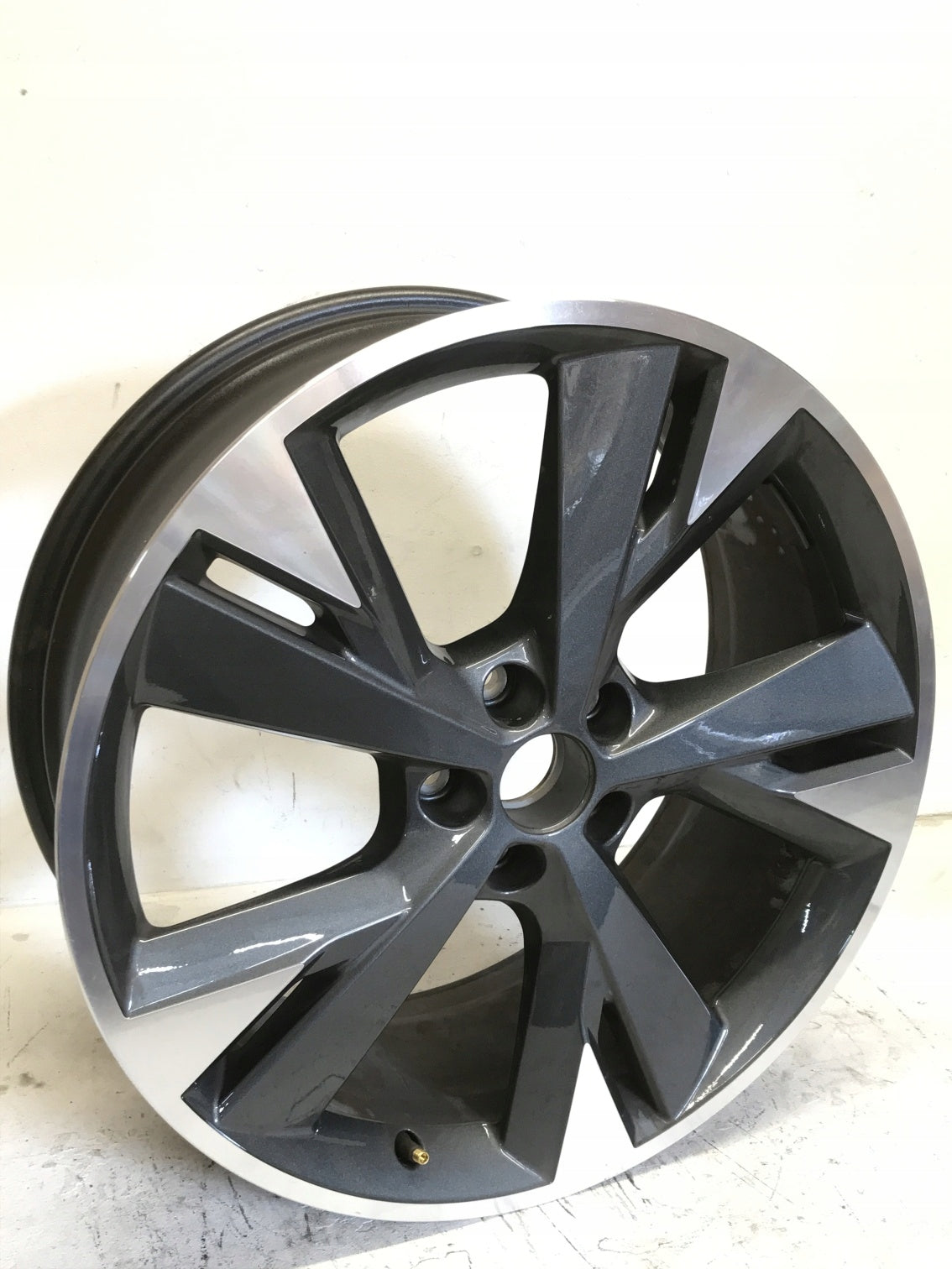 1x Alu Felge Audi A6 Aluminum rim 20 Zoll 8.0J 5x112 89A601025D