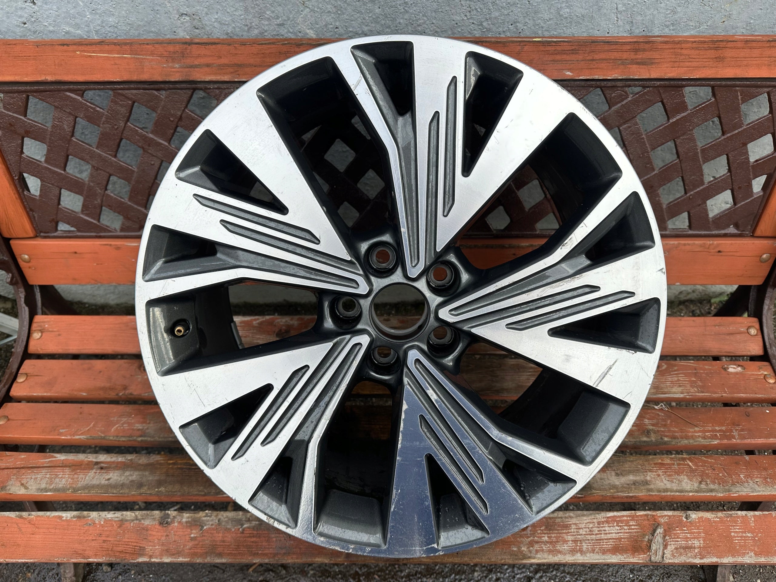  1x Alu Felge Audi A6 Aluminum rim 19 Zoll 8.0J 5x112 45ET 89A601025CS product image