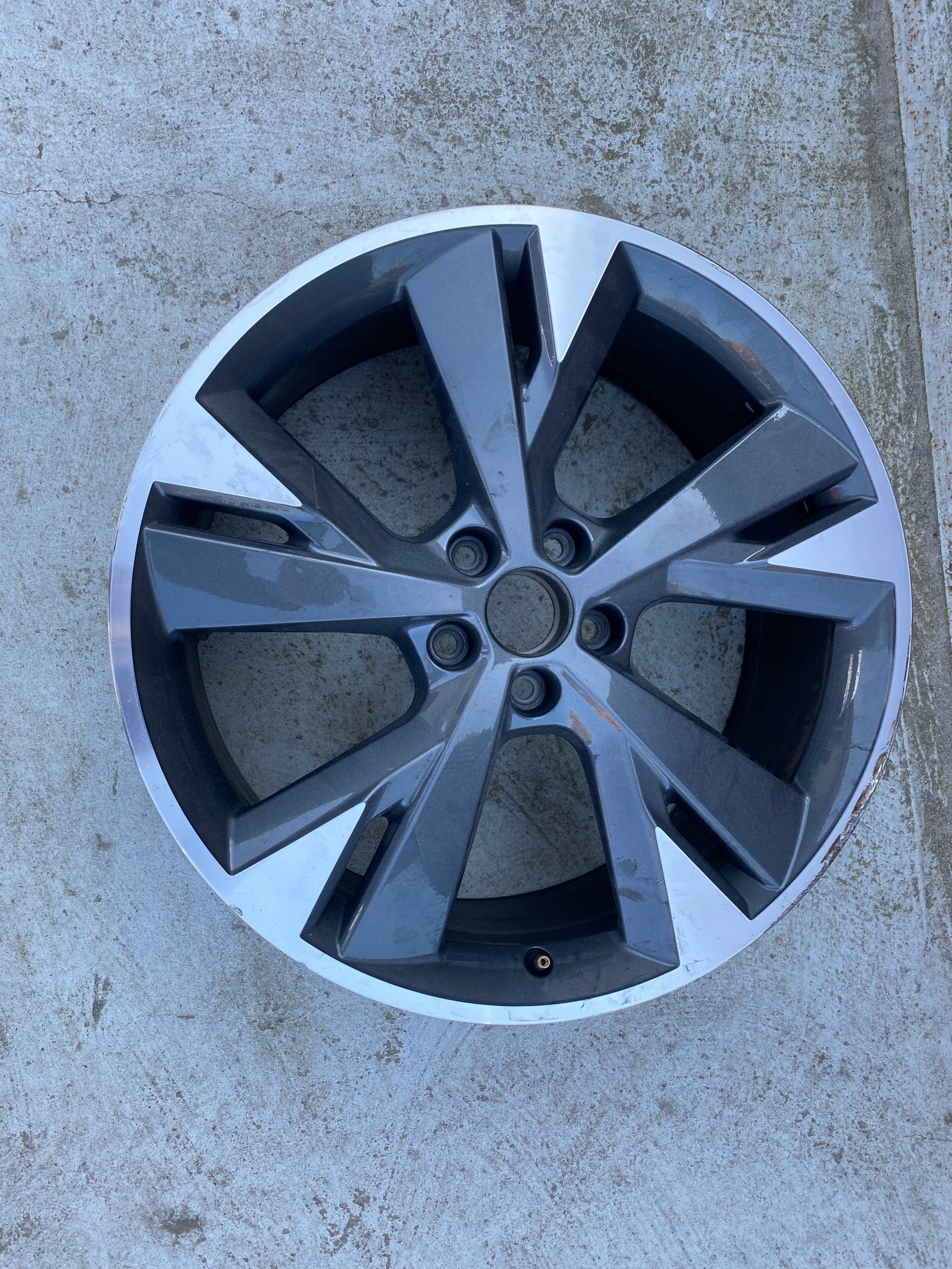  1x Alu Felge Audi A6 Aluminum rim 20 Zoll 9.0J 5x112 89A601025M product image