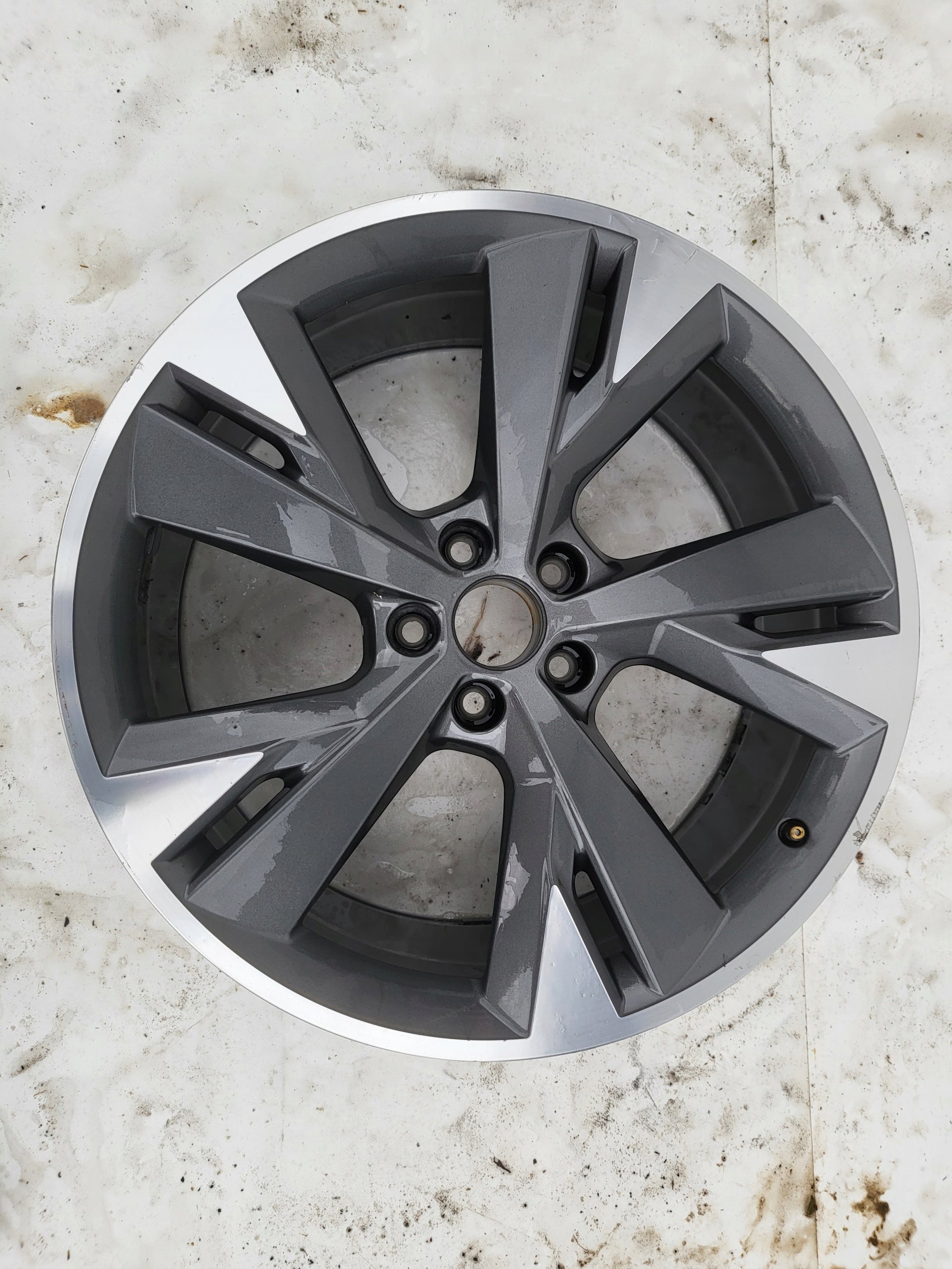  1x aluminum rim Audi A6 Aluminum rim 20 inch 9.0J 5x112 42ET 89A601025L  product image