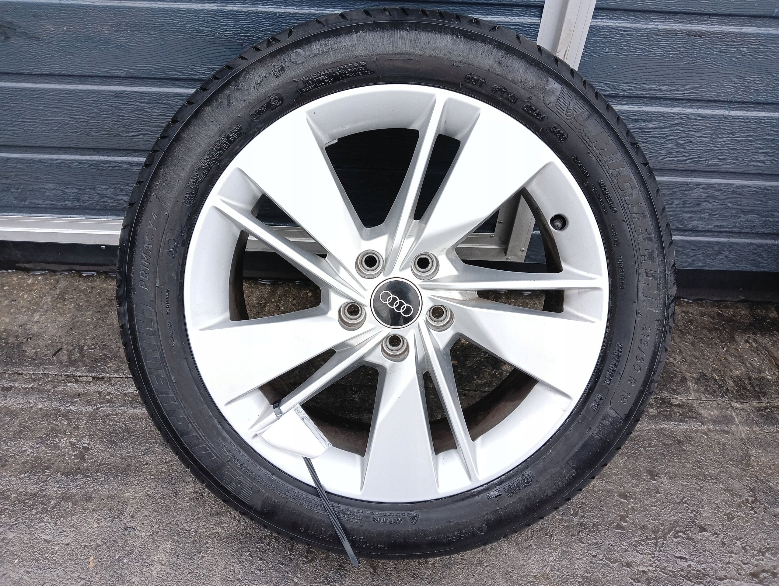  1x Alu Felge Audi Q2 A6 Aluminum rim 18 Zoll 7.0J 5x112 81A601025A product image