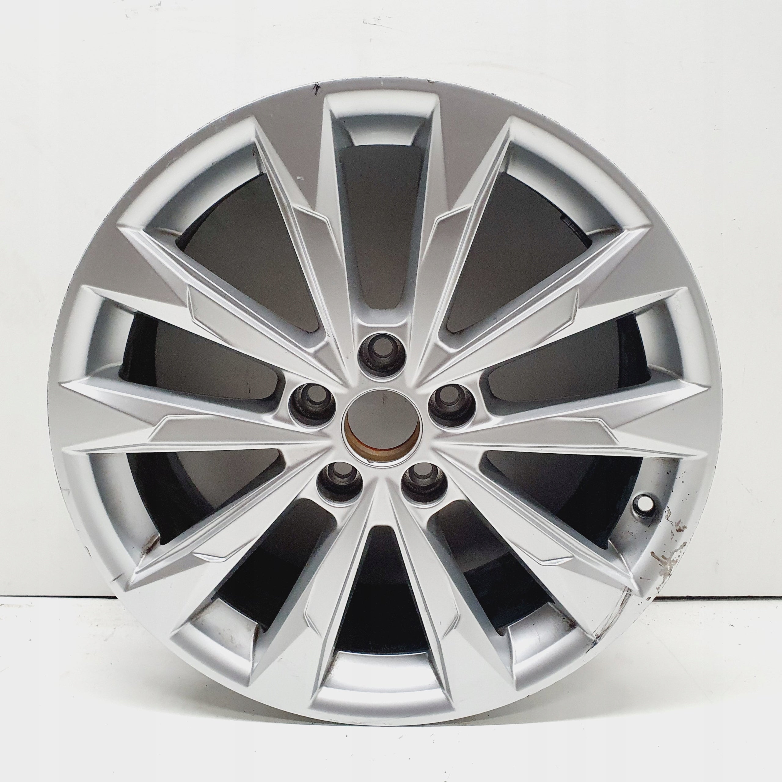  1x aluminum rim Audi Q3 A6 aluminum rim 18 inch 7.0J 5x112 43ET 83A601025G  product image