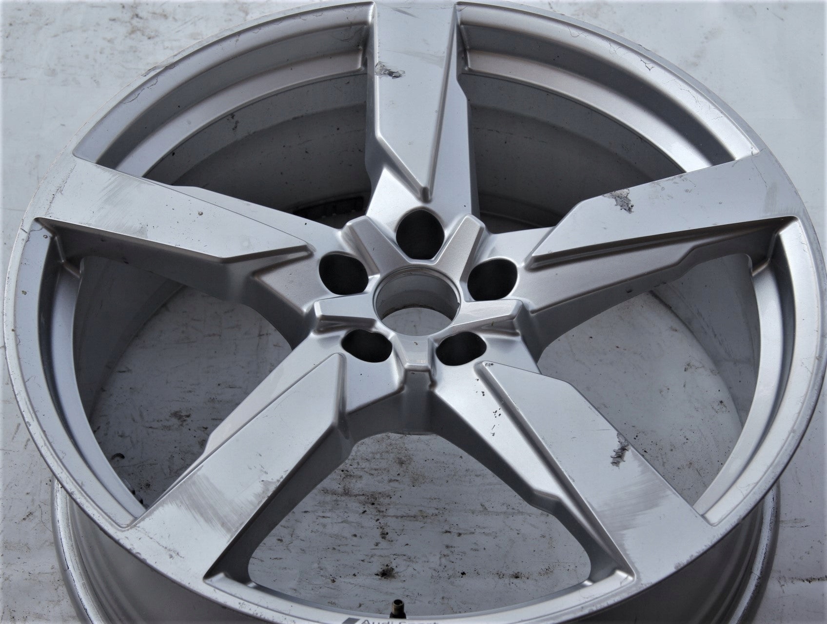  1x aluminum rim Audi A6 Q7 SQ7 SQ5 Q5 21 inch 8.5J 5x112 34ET 80A601025 product image