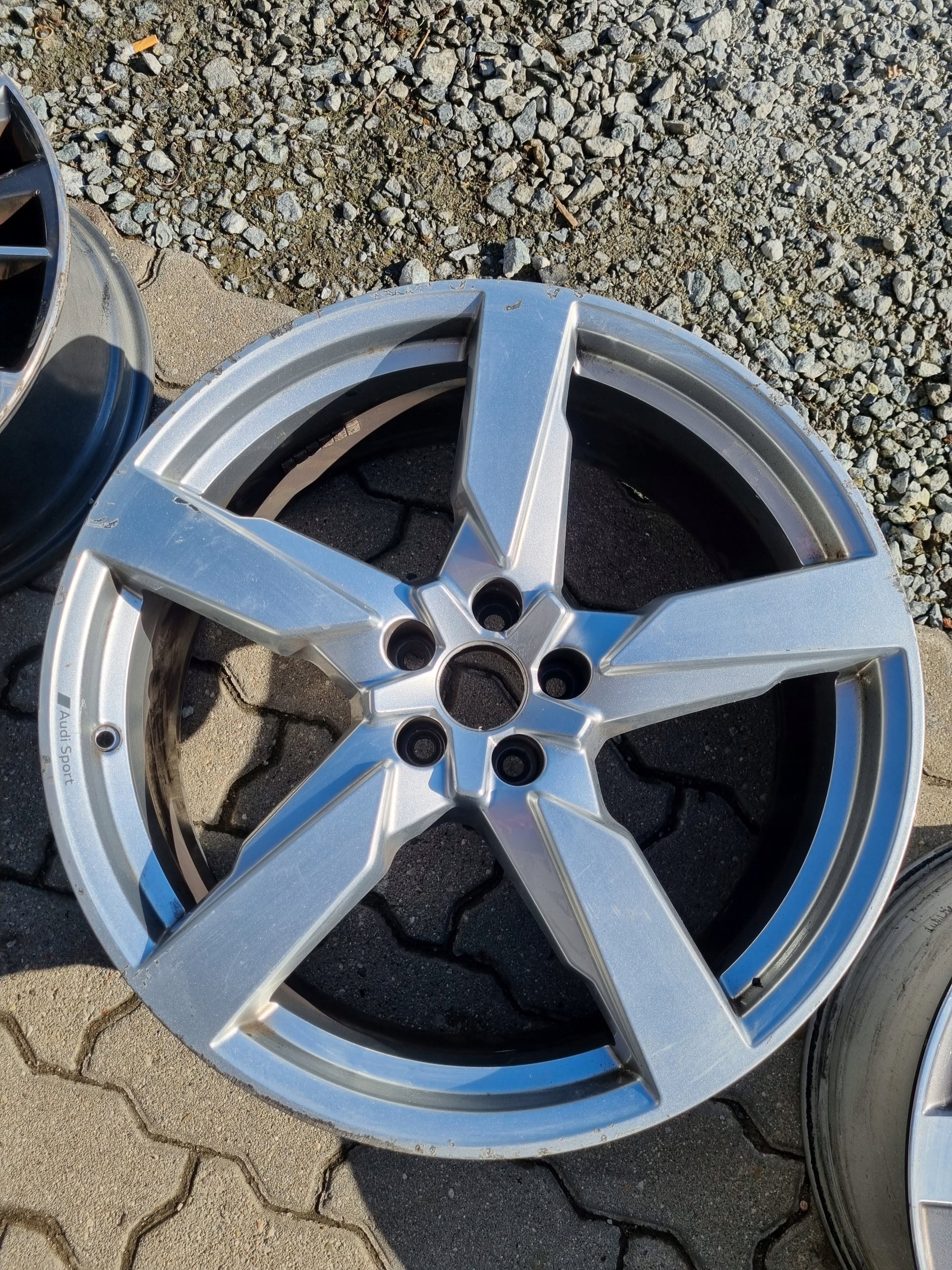  1x Alu Felge Audi Q5 A6 SQ5 Aluminum rim 21 Zoll 8.5J 5x112 34ET 80A601025AR product image