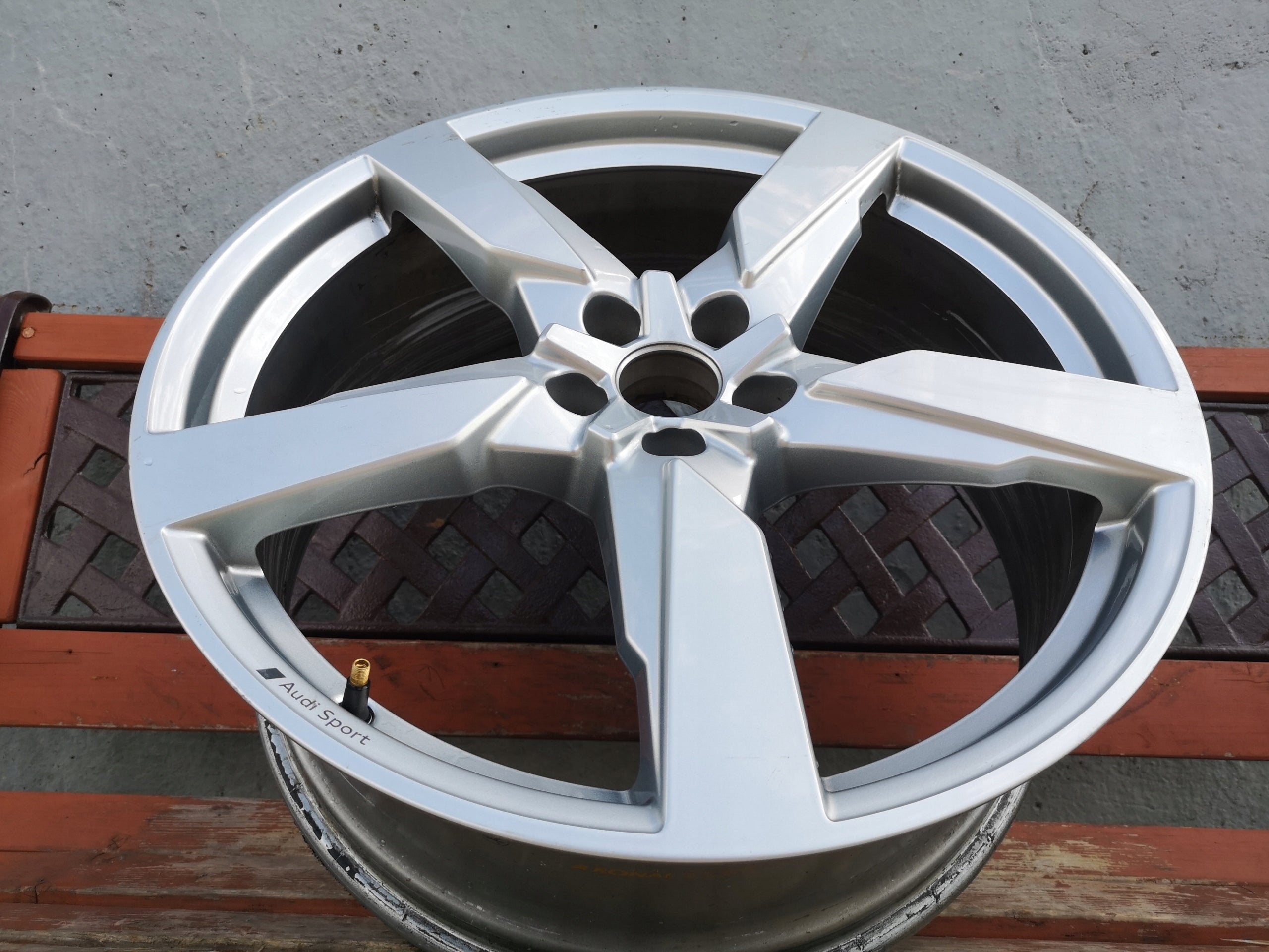 1x Alu Felge Audi Q5 A6 SQ5 Aluminum rim 21 Zoll 8.5J 5x112 34ET 80A601025AR