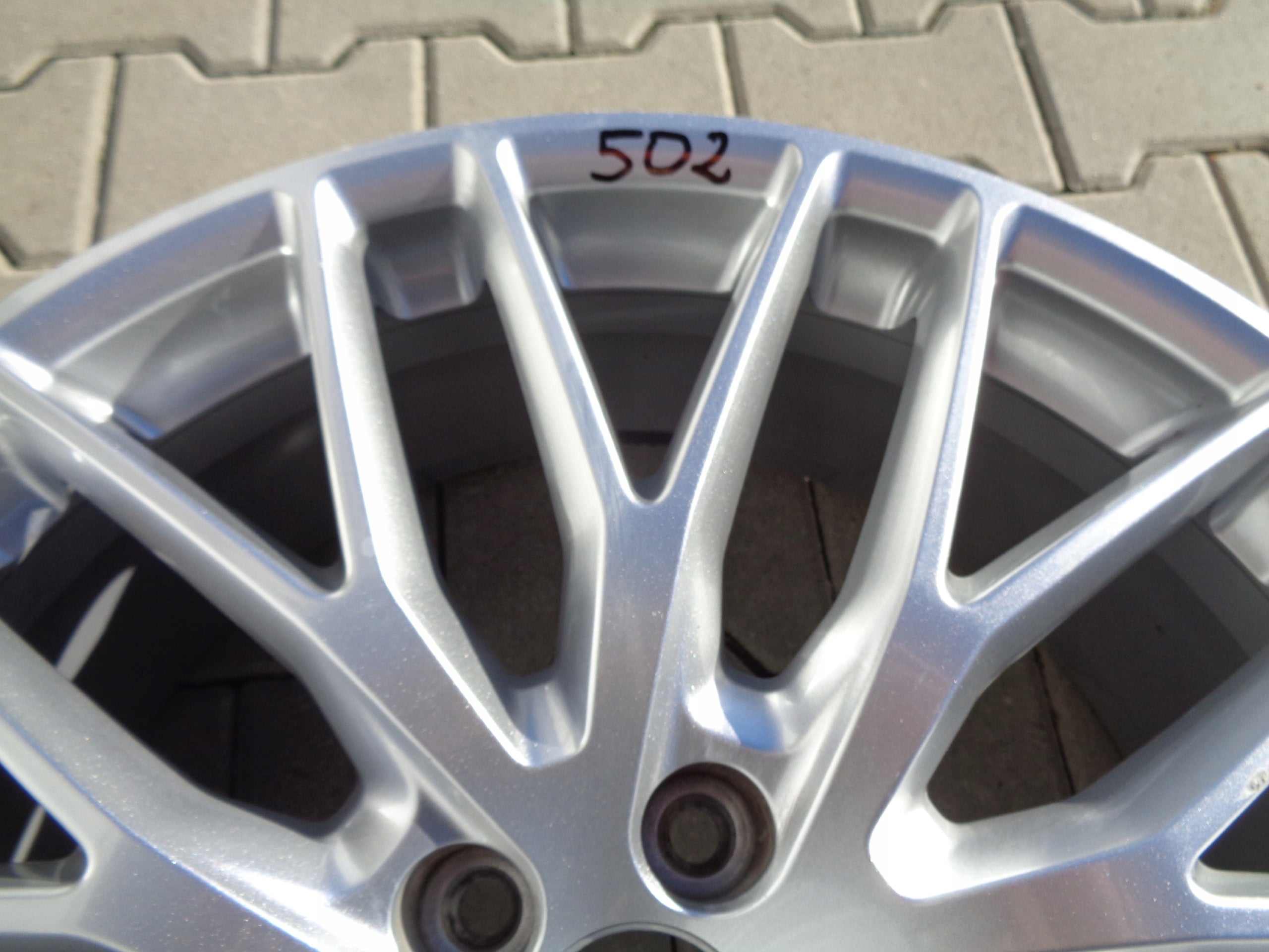 1x Alu Felge Audi Q5 A6 SQ5 Aluminum rim 20 Zoll 8.0J 5x112 39ET 80A601025AB