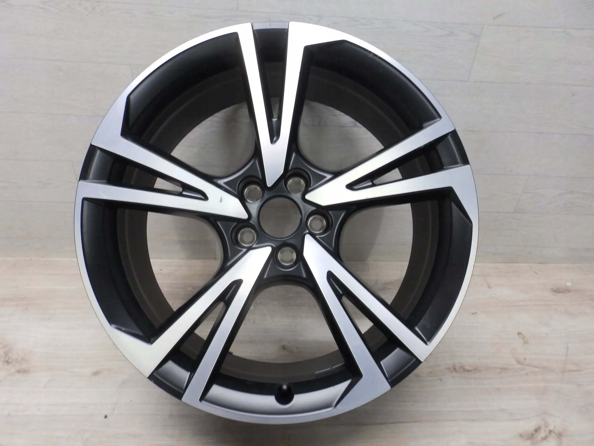 1x Alu Felge Audi SQ5 A6 Q5 Aluminum rim 20 Zoll 8.0J 5x112 39ET 80A601025BF