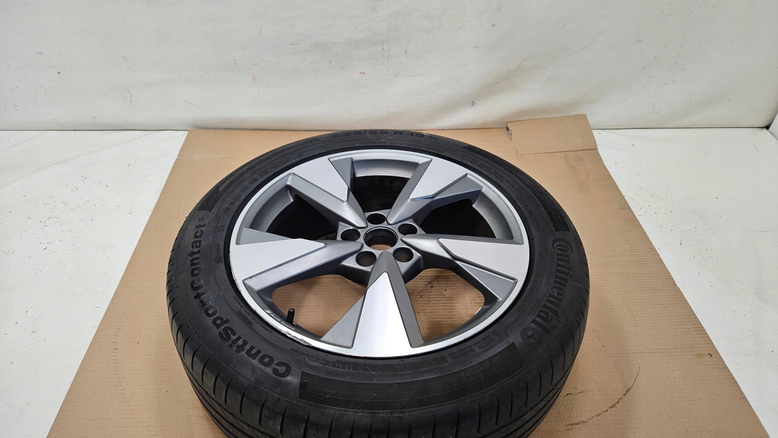 1x Alu Felge Audi Q5 A6 Aluminum rim 19 Zoll 8.0J 5x112 80A601025AN